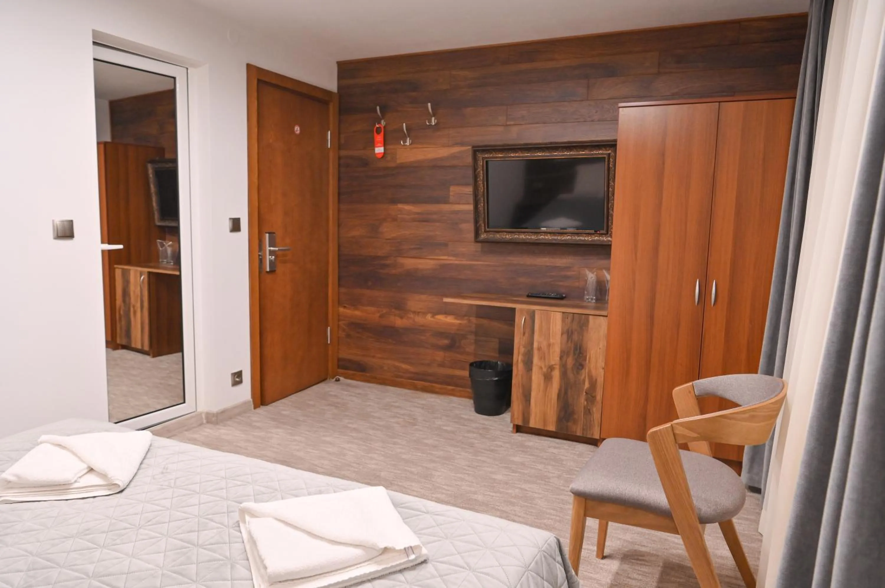 Bed in Hotel Rothmans-Breakfast - Free parking - Lobby