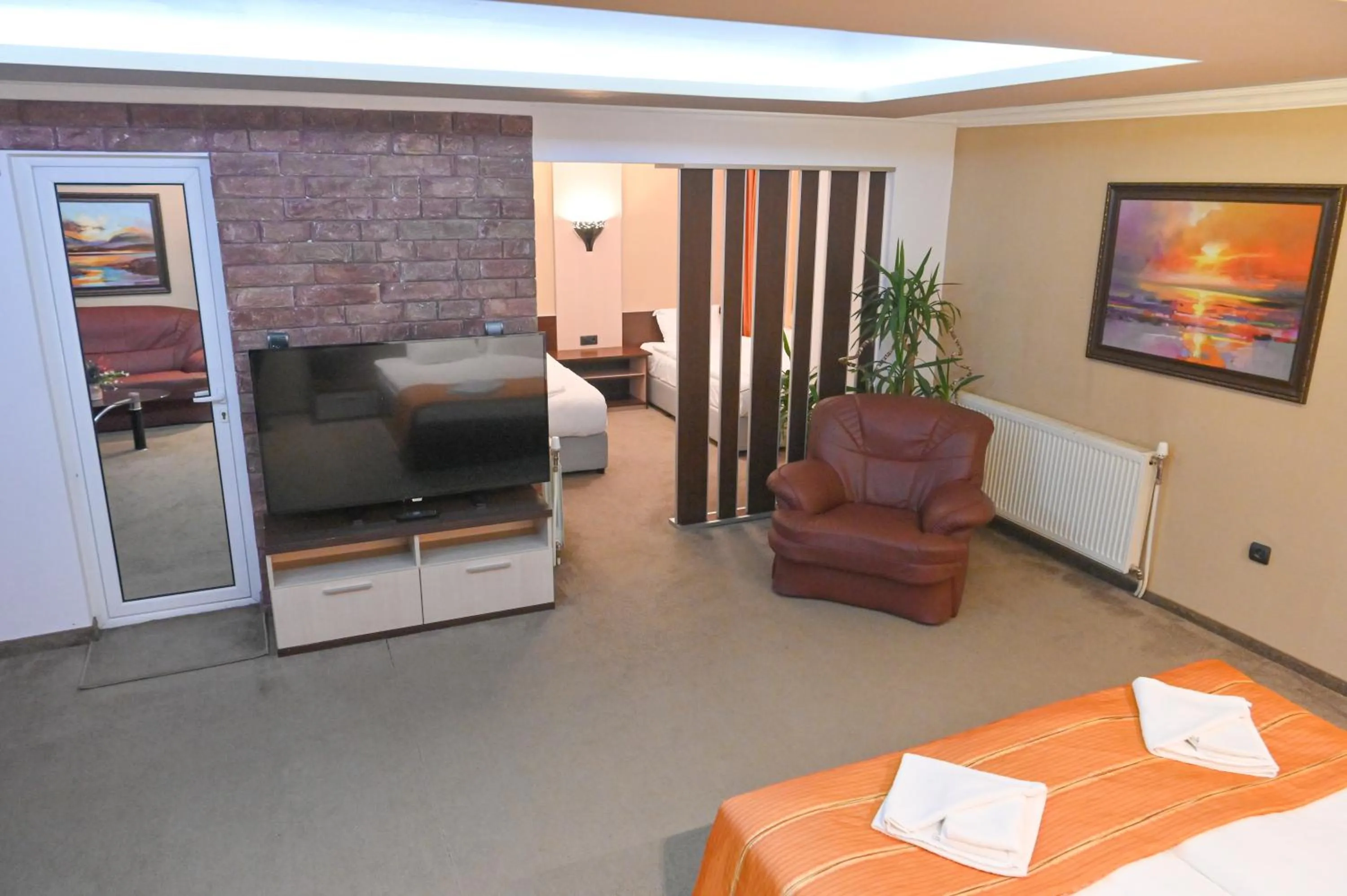 Hotel Rothmans-Breakfast - Free parking - Lobby