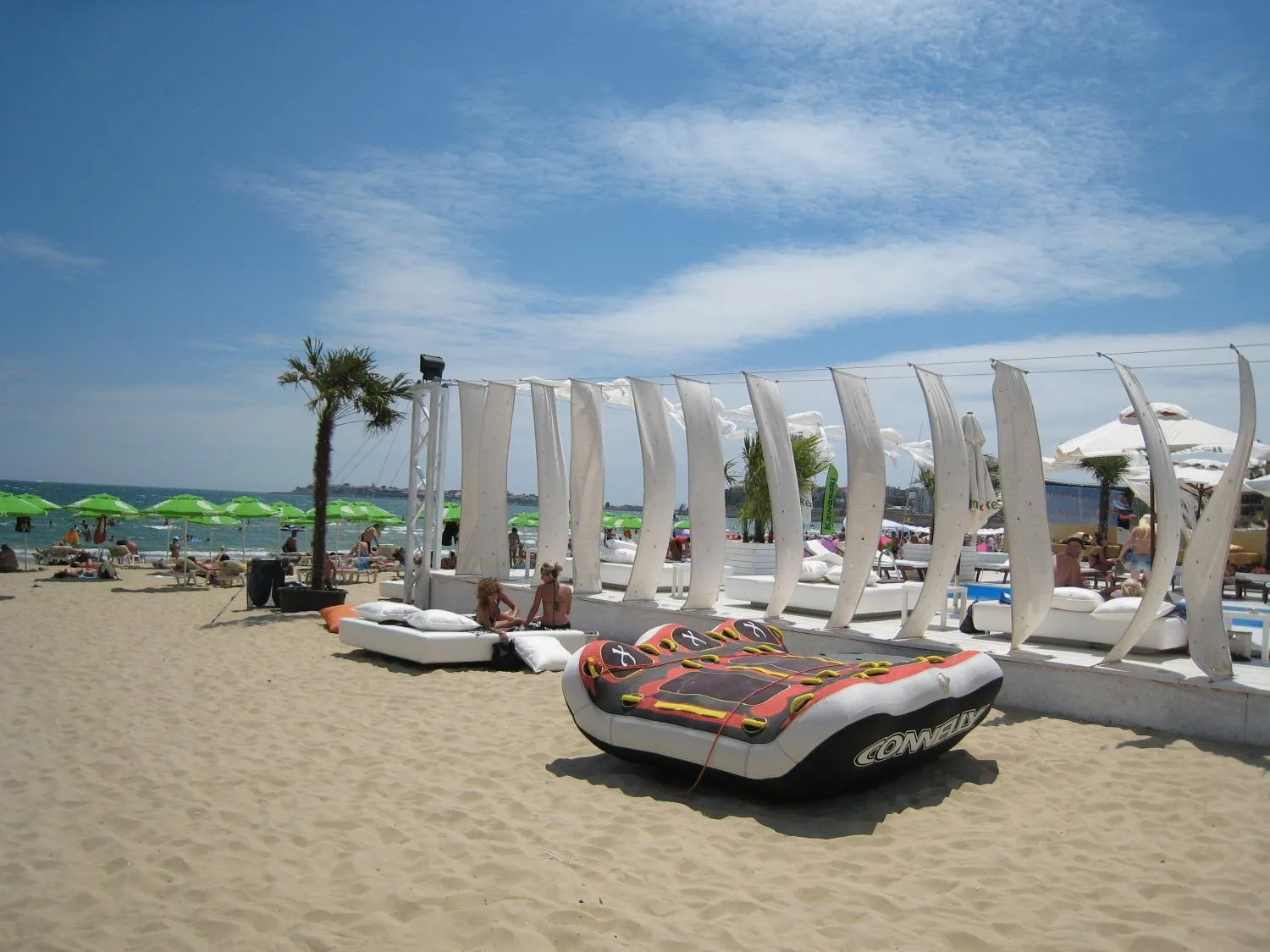 Beach in Boutique Suites Rainbow 4