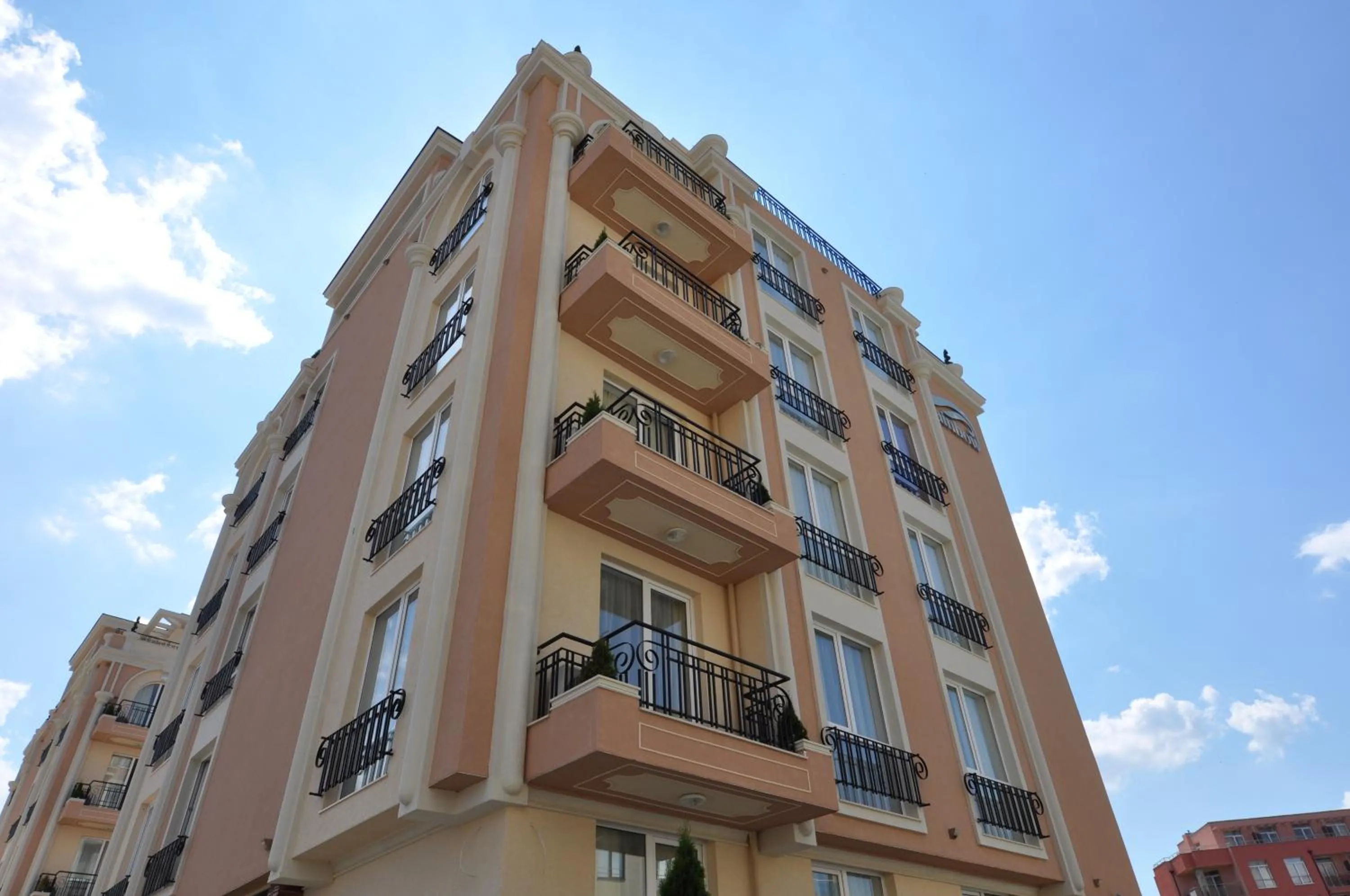 Property building in Boutique Suites Rainbow 4