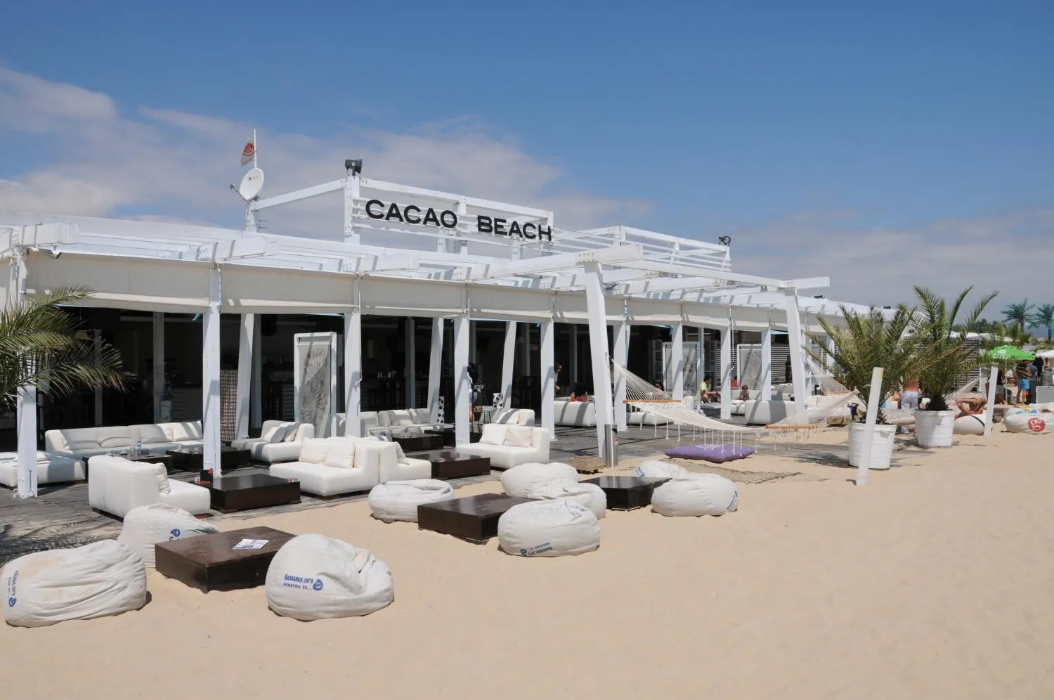 Beach in Boutique Suites Rainbow 4