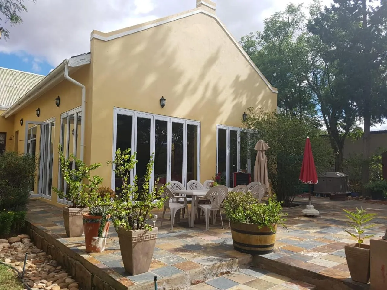 Property building in Steytlerville Villa Guest house