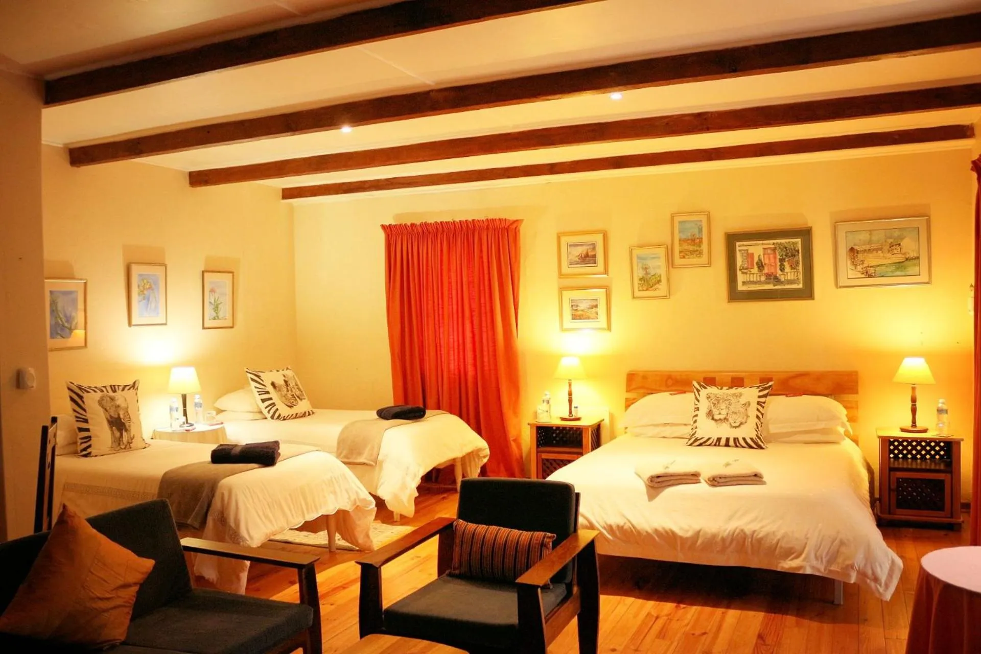 Photo of the whole room, Bed in Steytlerville Villa Guest house