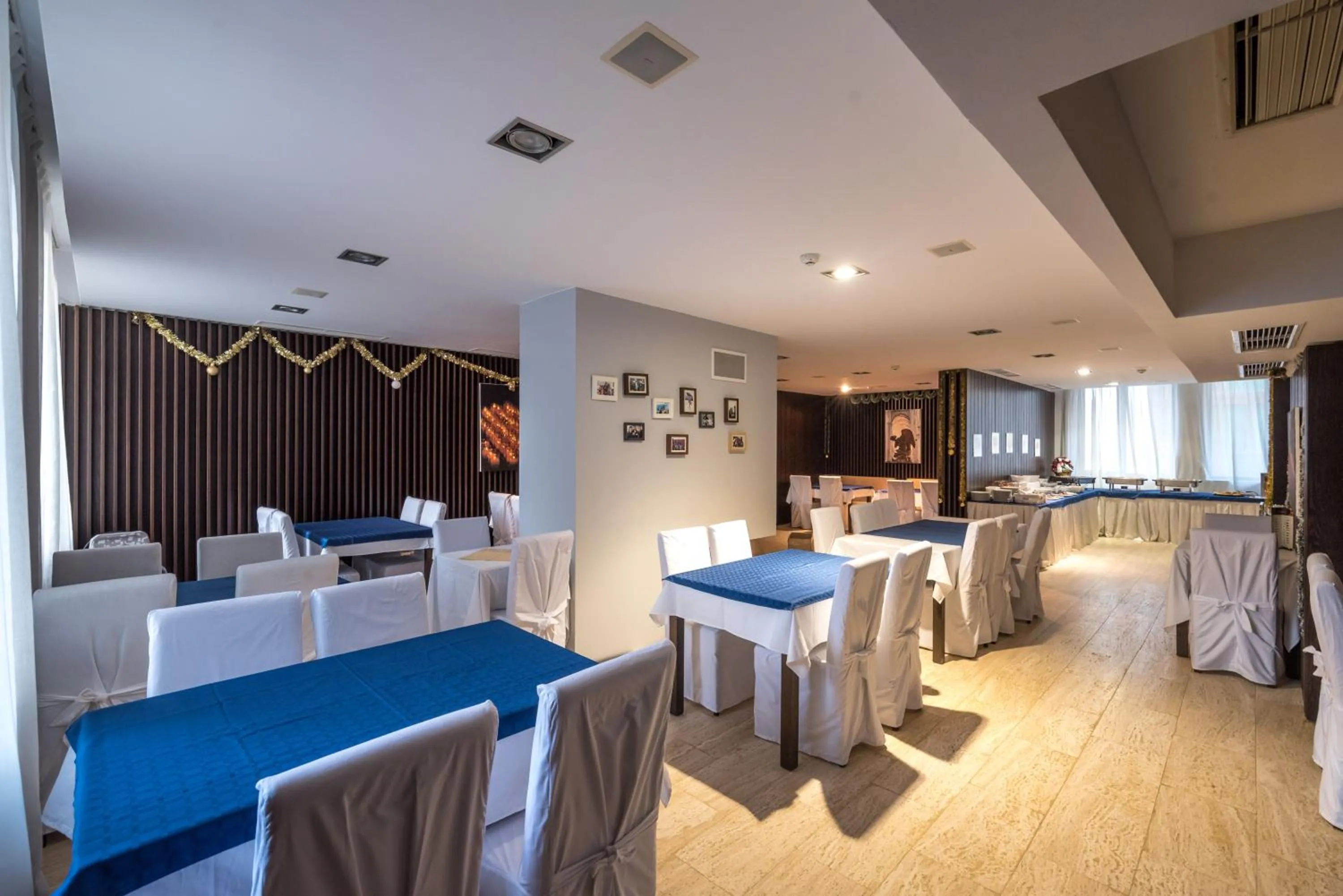 Restaurant/places to eat in Aparthotel Aspen