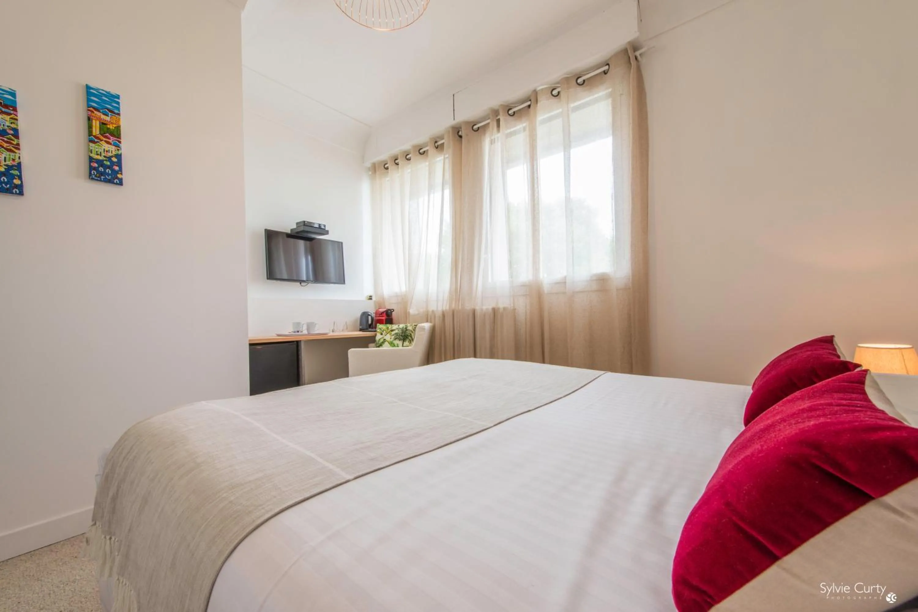 Photo of the whole room in Villa Verde La Rochelle