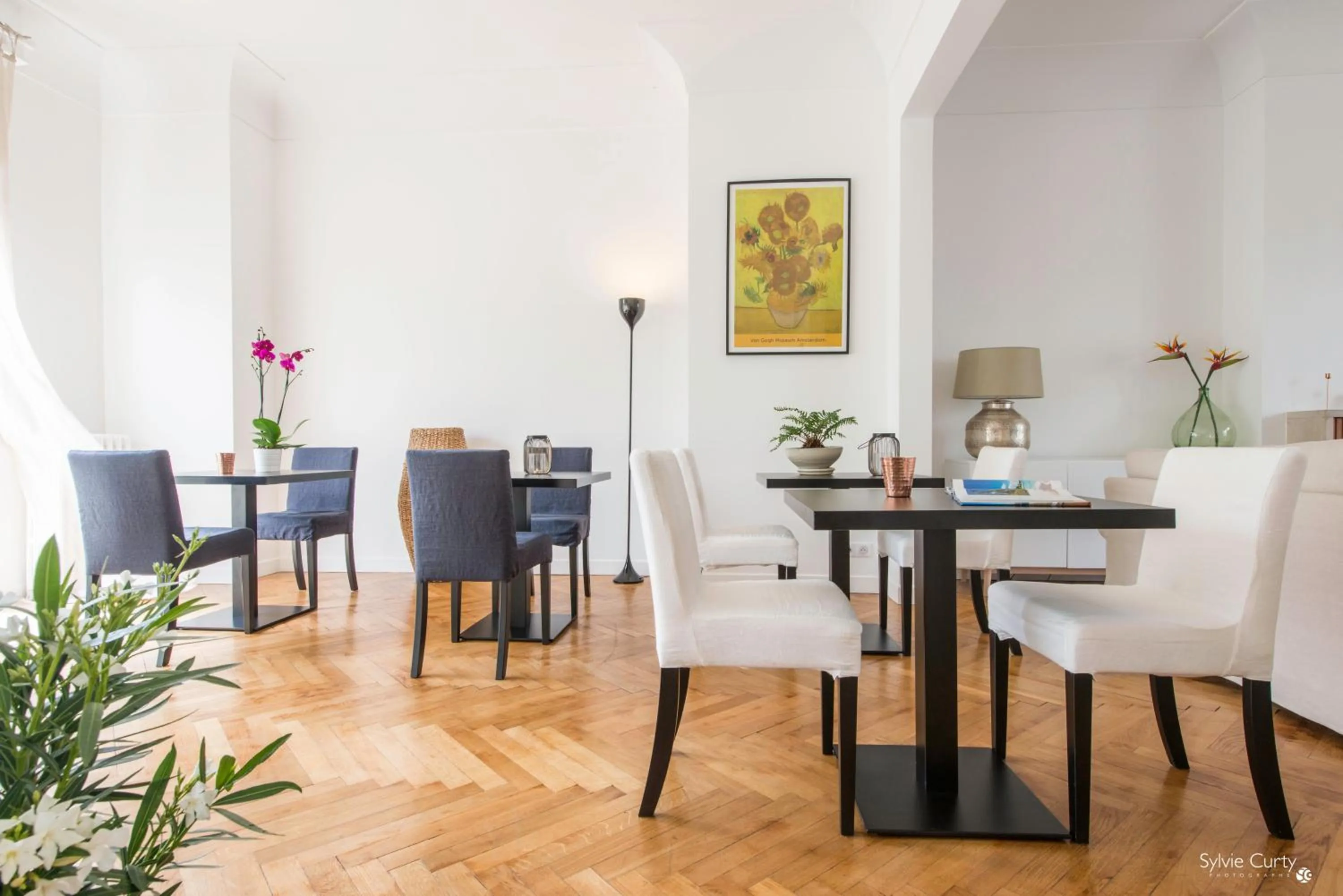 Communal lounge/ TV room in Villa Verde La Rochelle