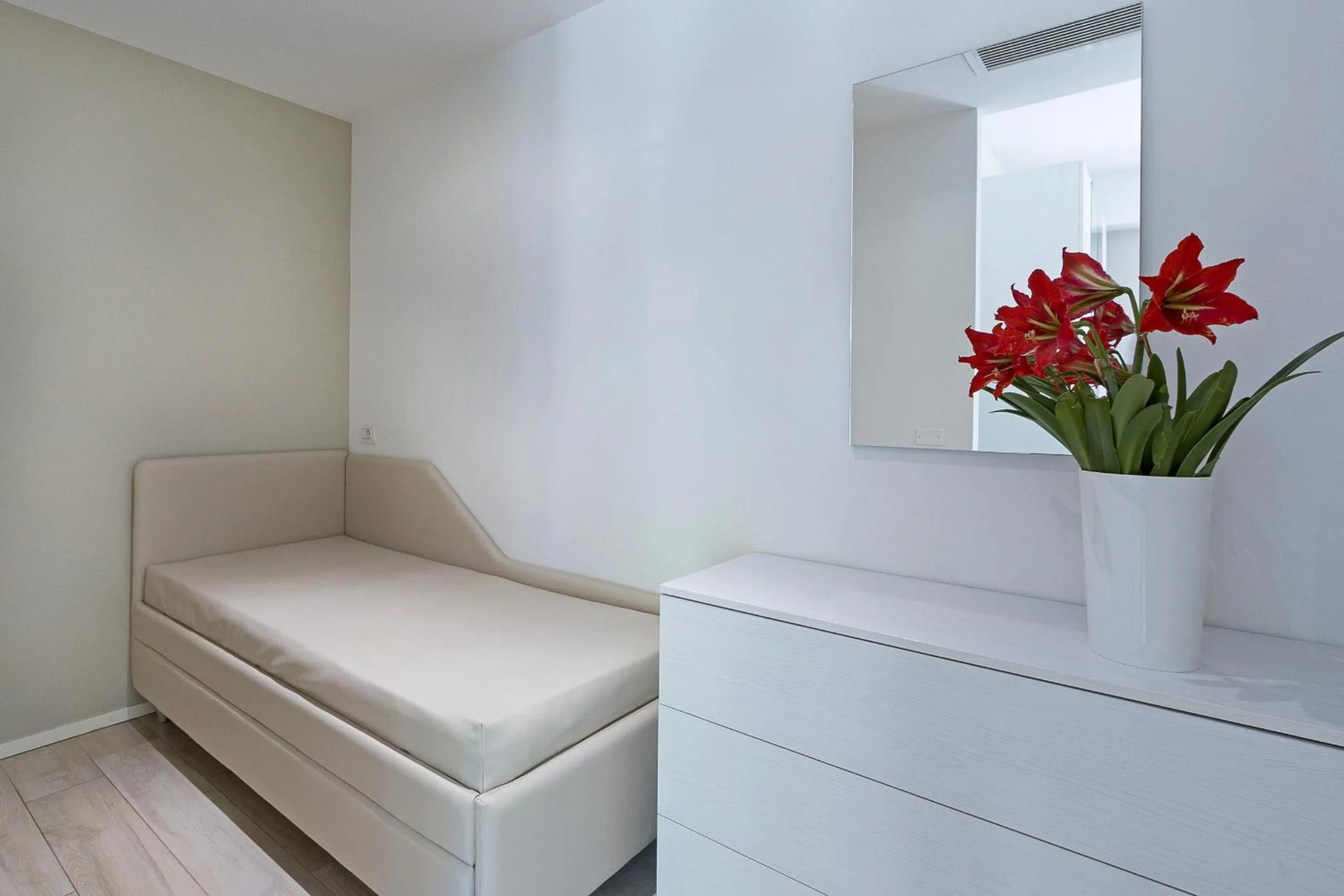 Bed in Residence Armony