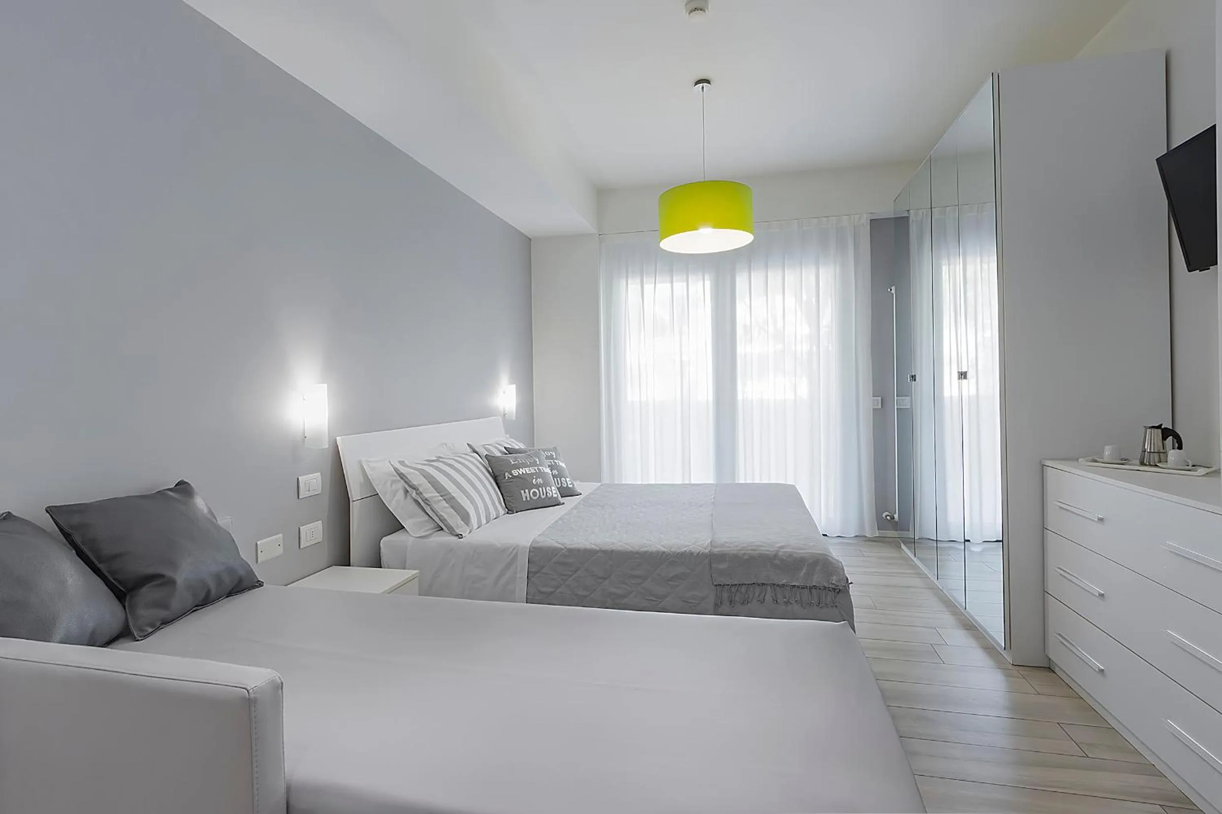 Bed in Residence Armony