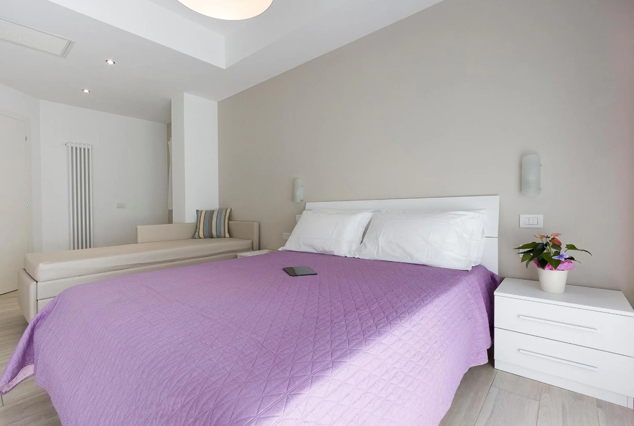 Bed in Residence Armony