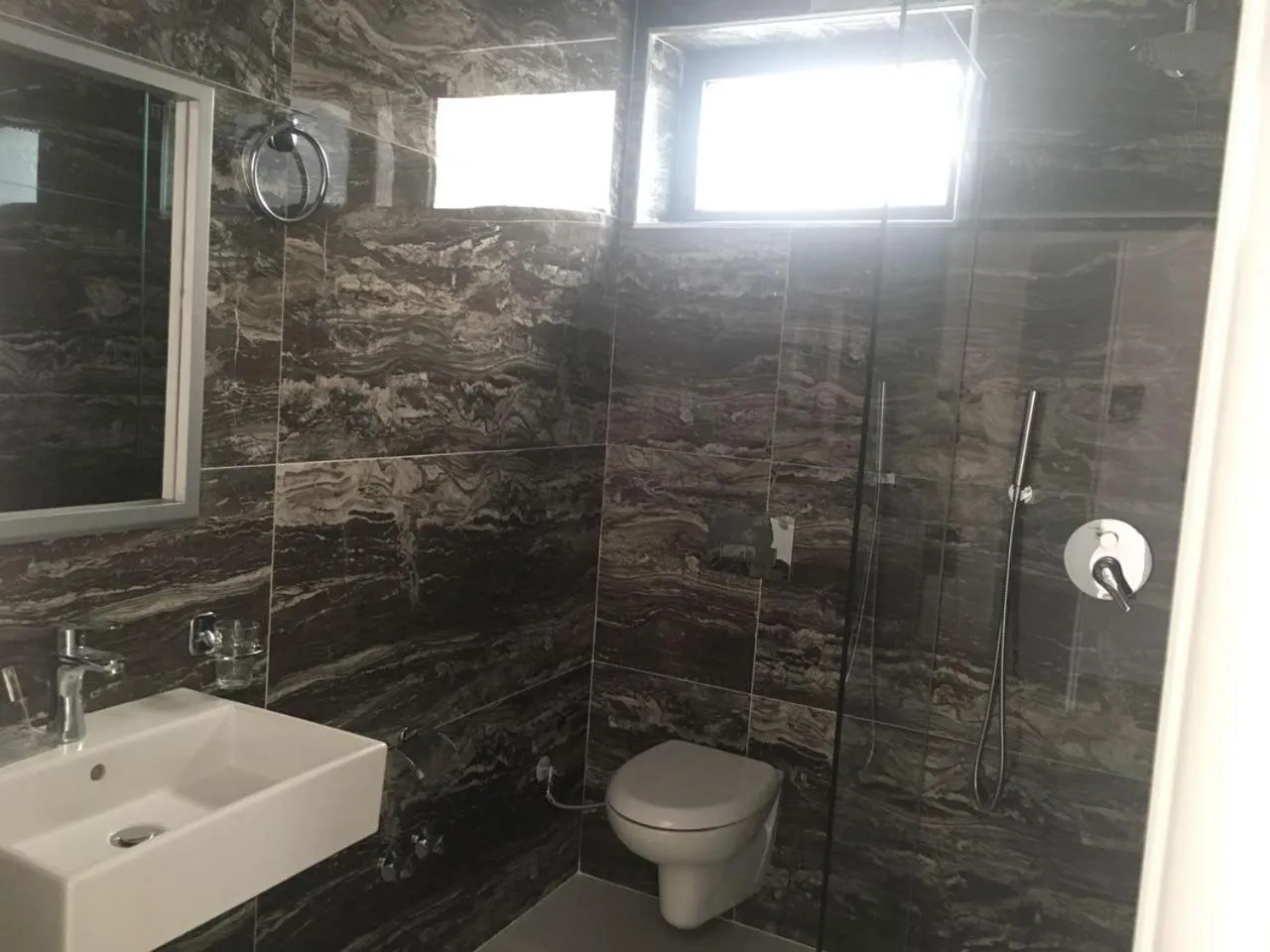 Bathroom in Julia Hotel