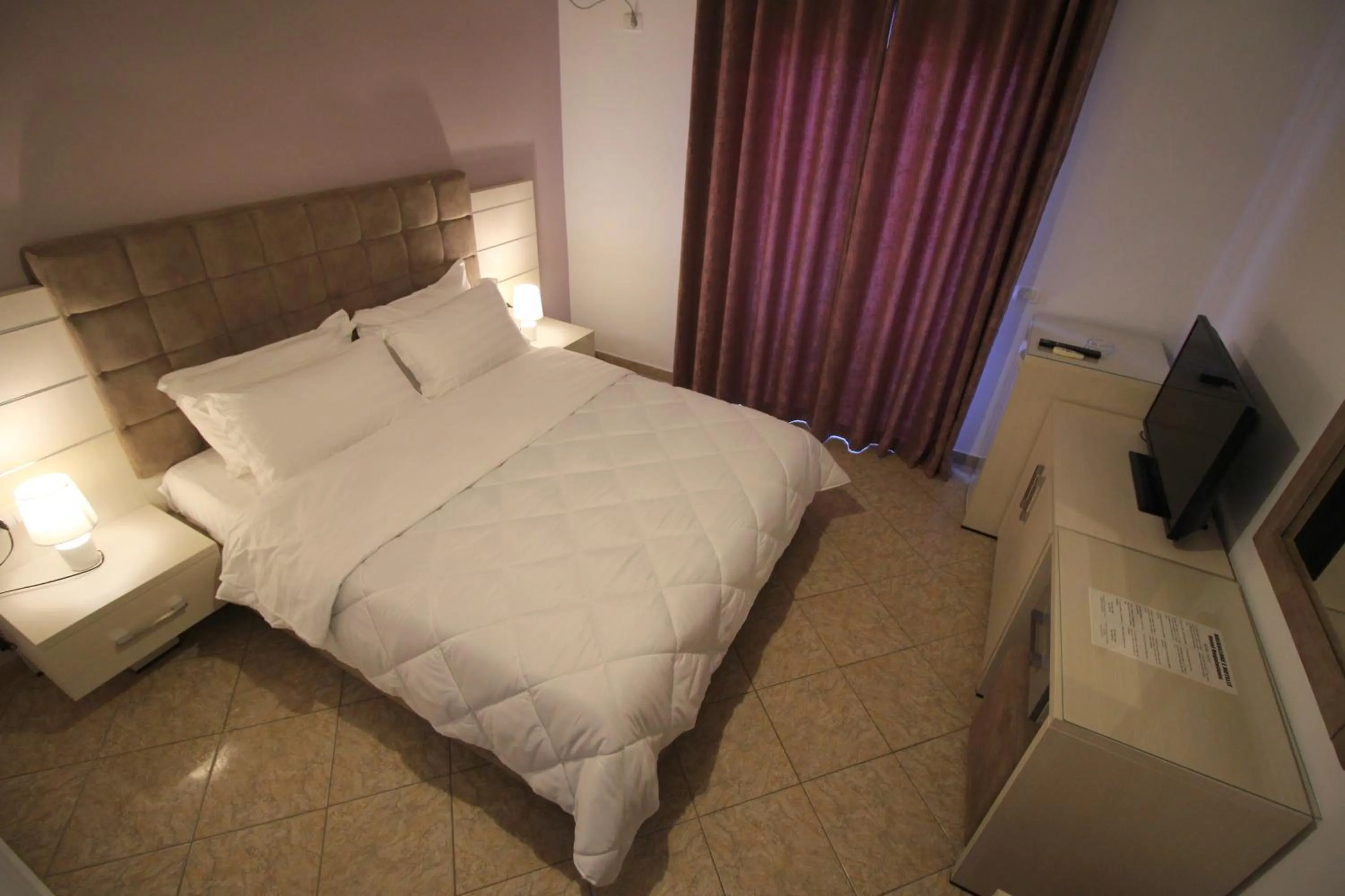 Bedroom, Bed in Julia Hotel