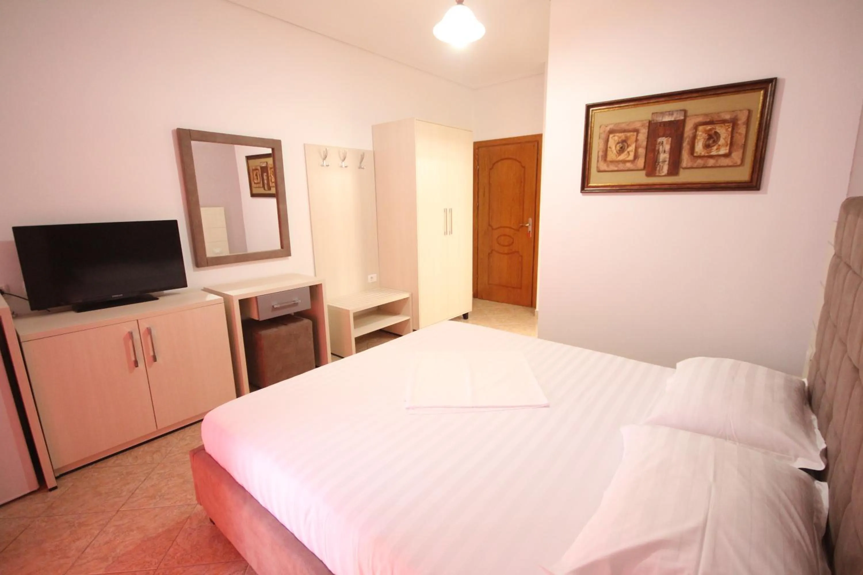 Bedroom, Bed in Julia Hotel