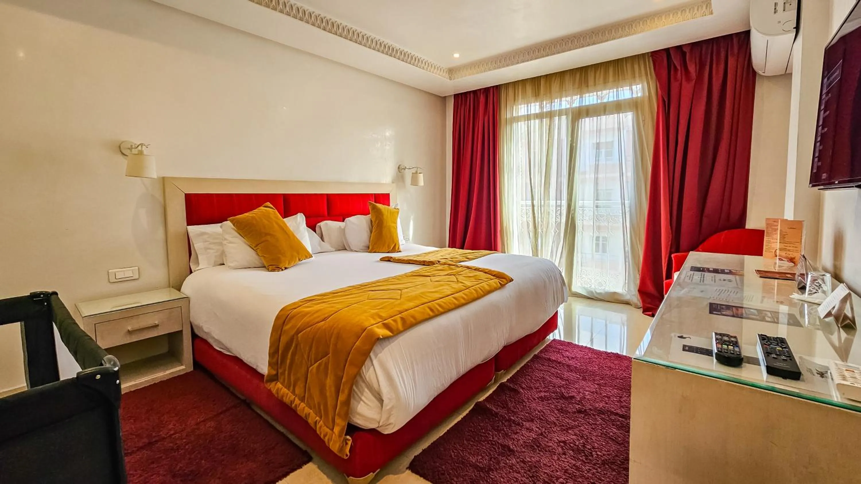 Bed in Hôtel Racine