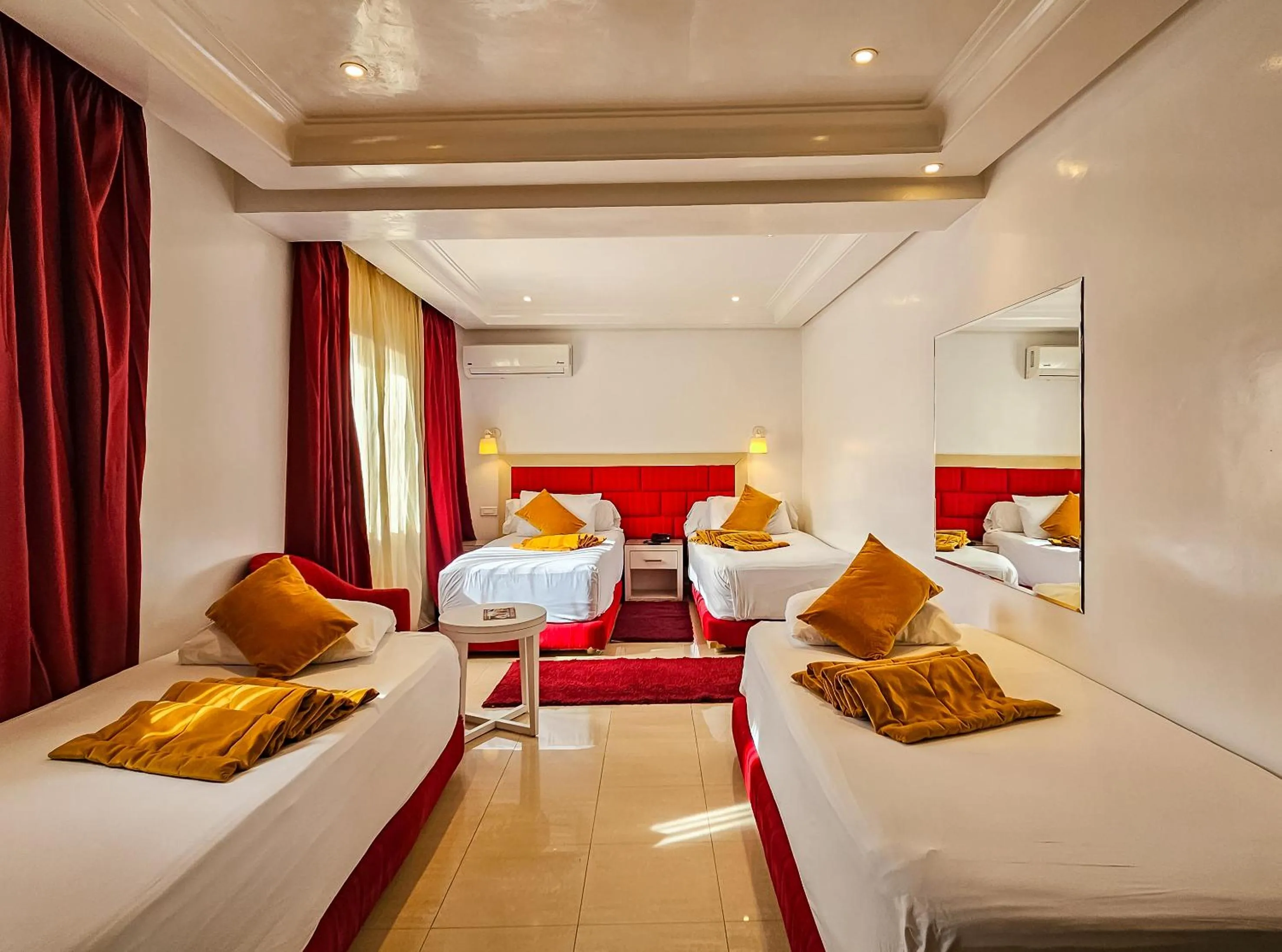 Bed in Hôtel Racine