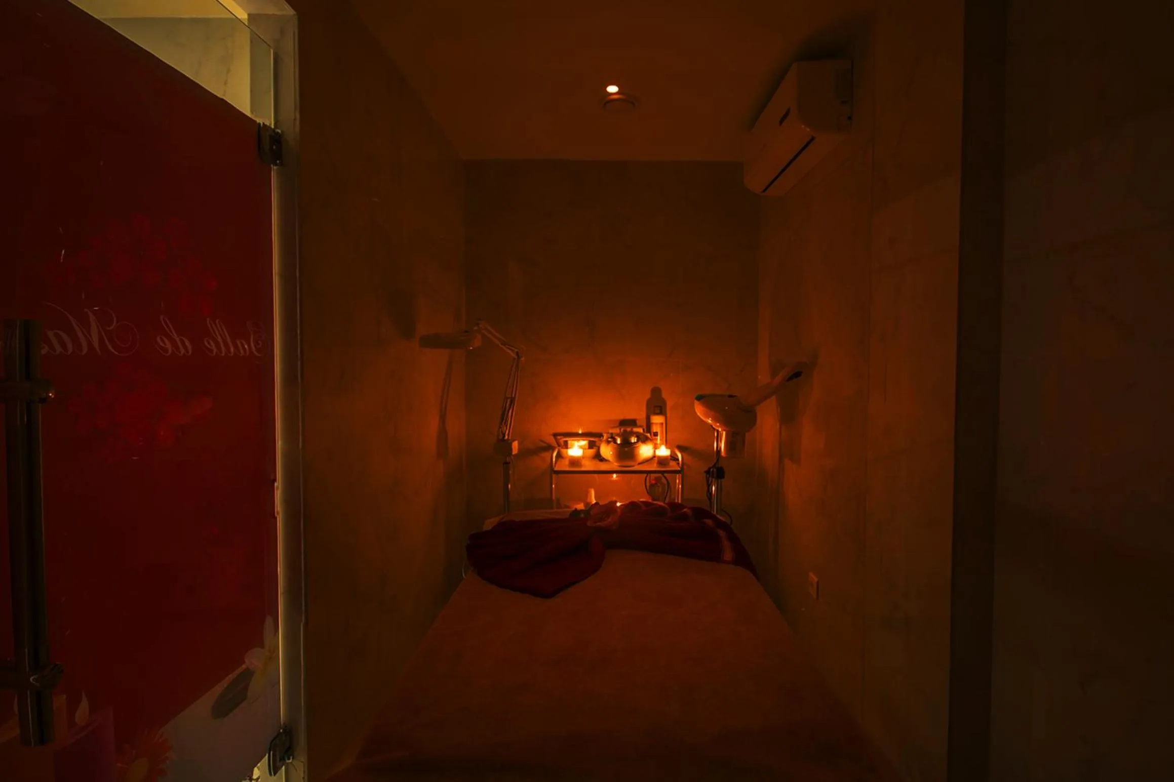 Massage in Hôtel Racine