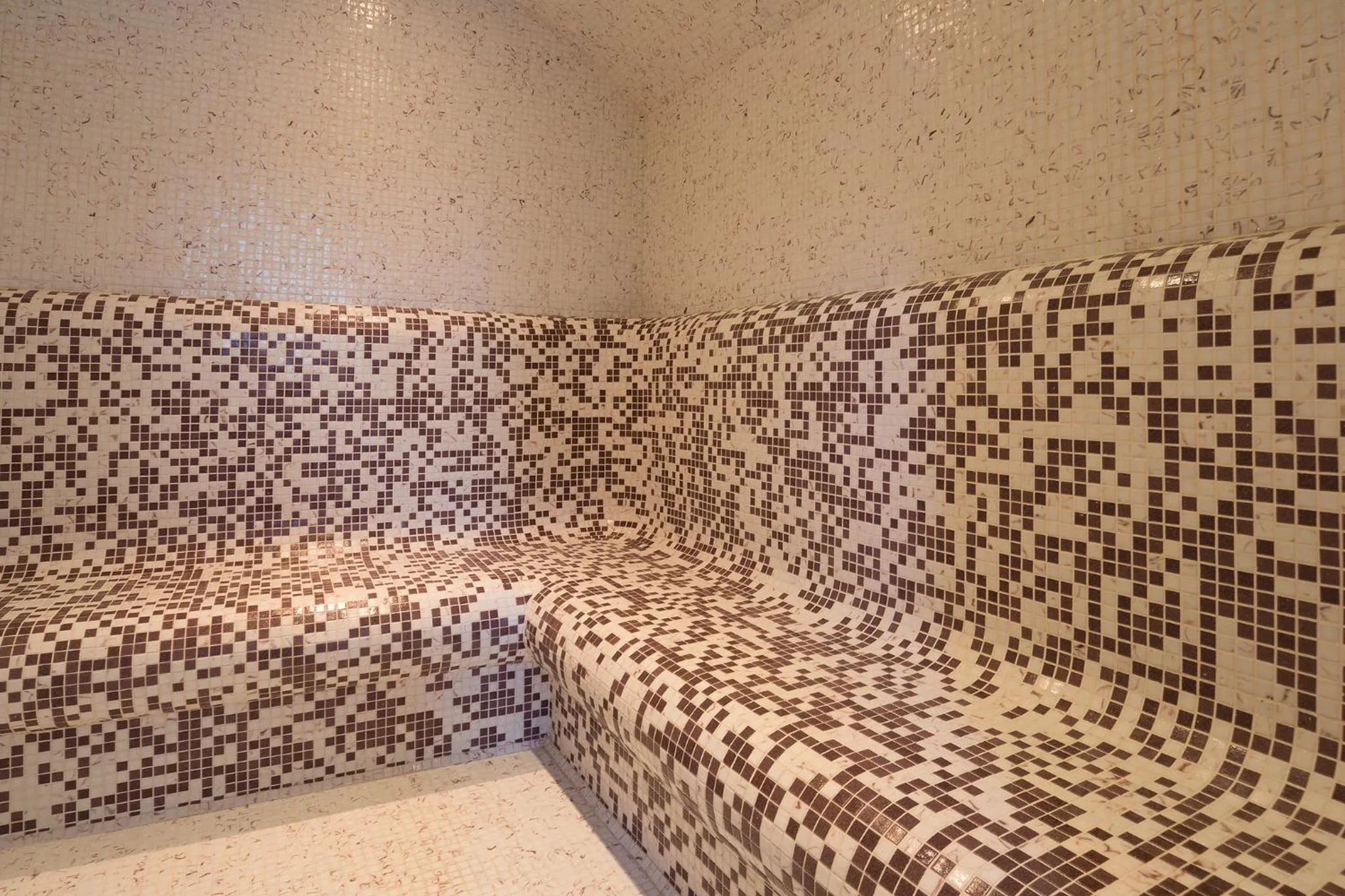 Steam room in Hotel Club Central