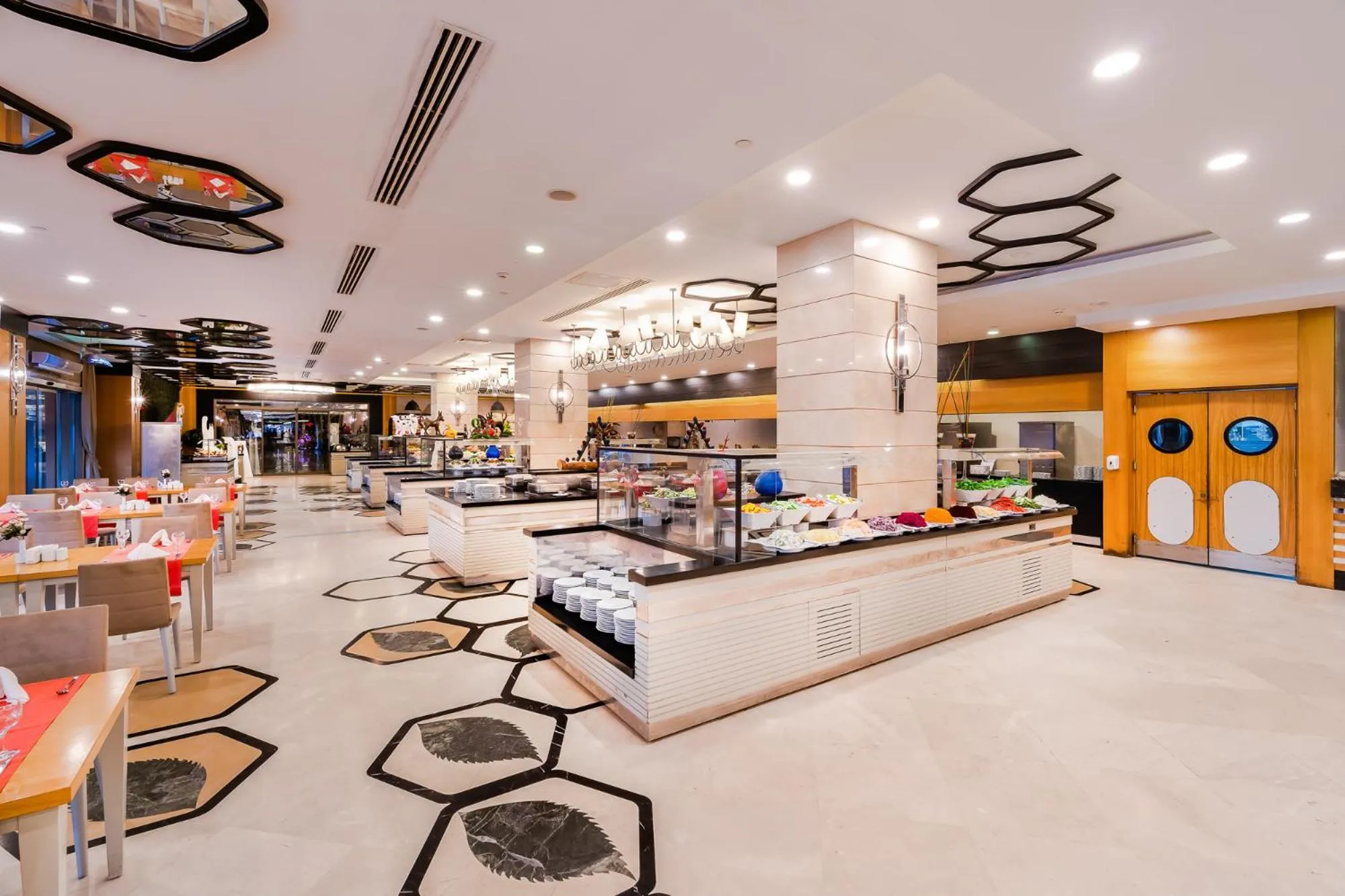 Restaurant/places to eat in Sensitive Premium Resort & Spa