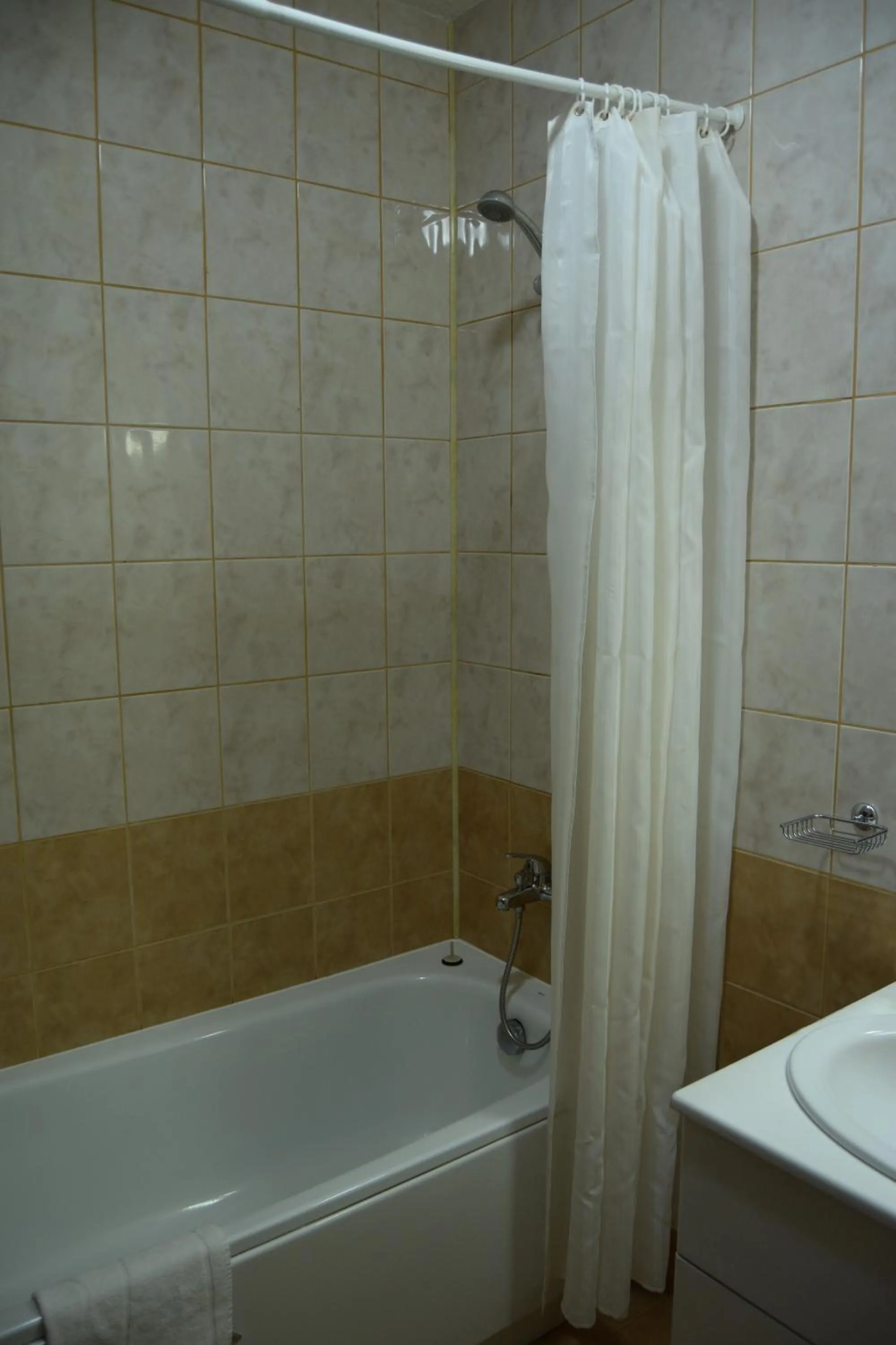 Bathroom in Persey Flora Apartments
