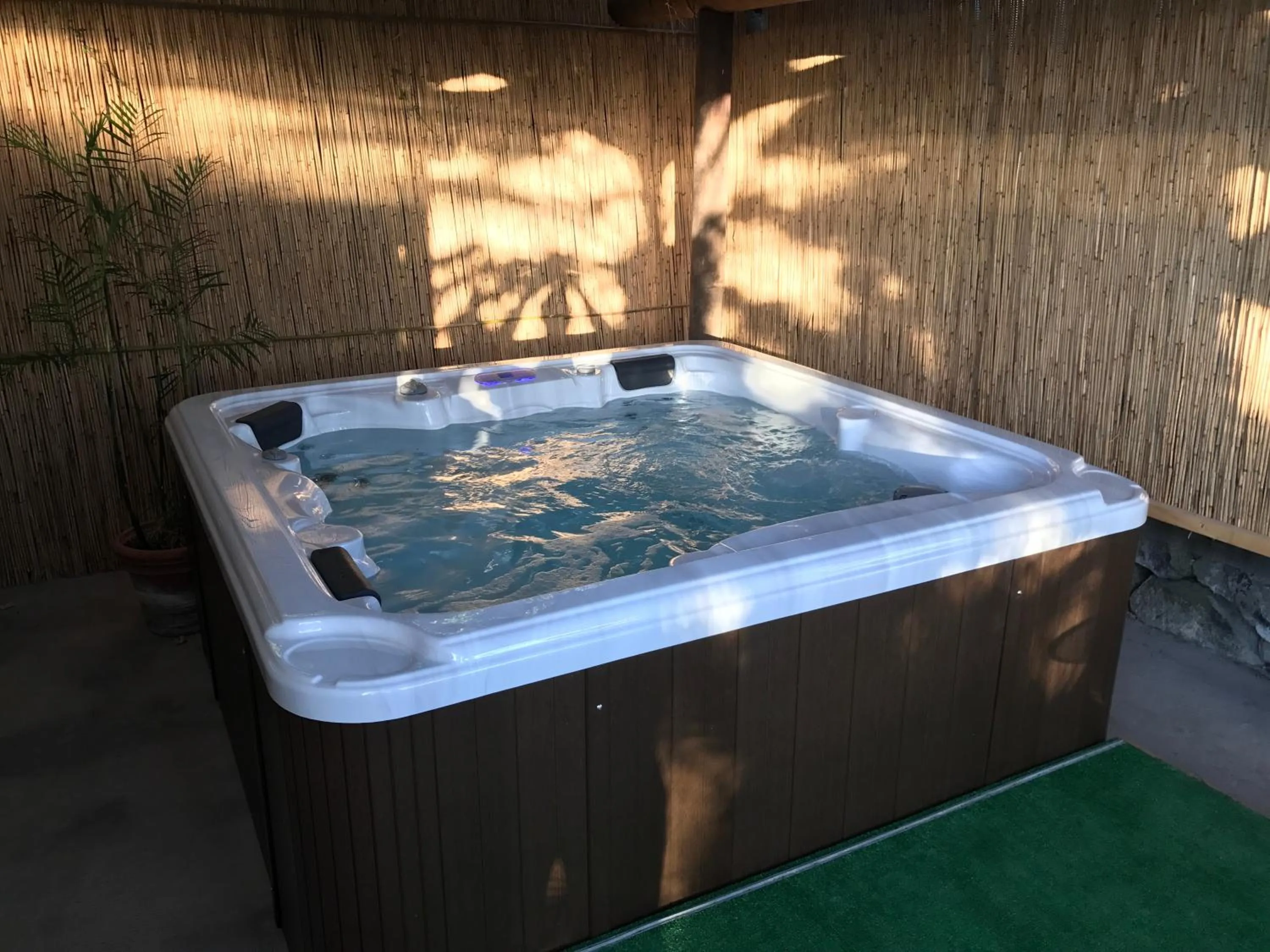 Hot Tub in Residence Villa Cristina
