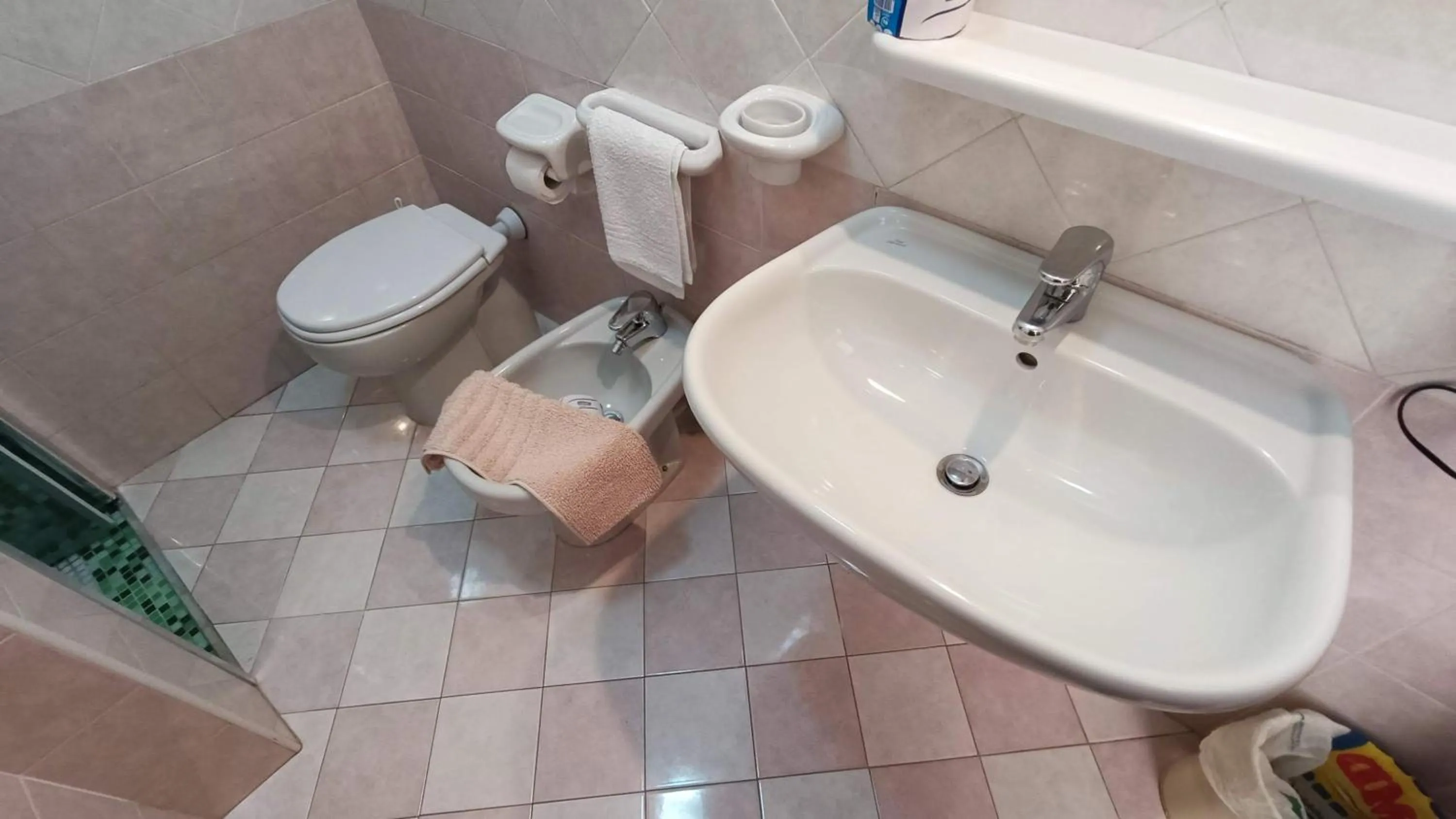 Toilet in Residence Villa Cristina