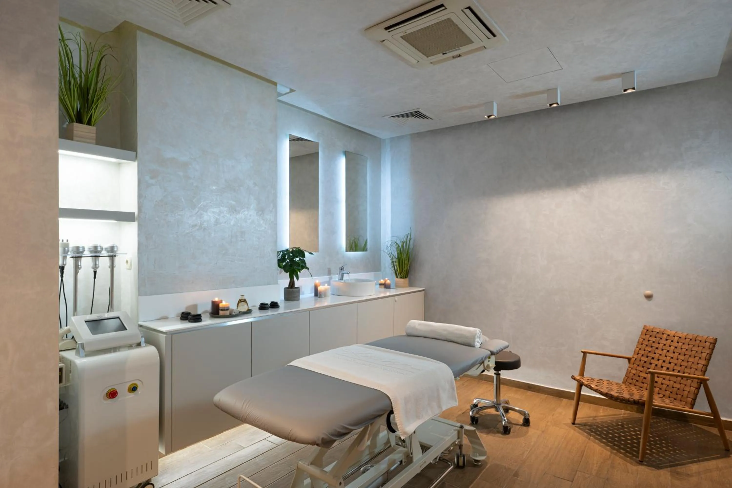 Massage in Rosslyn Dimyat Hotel Varna