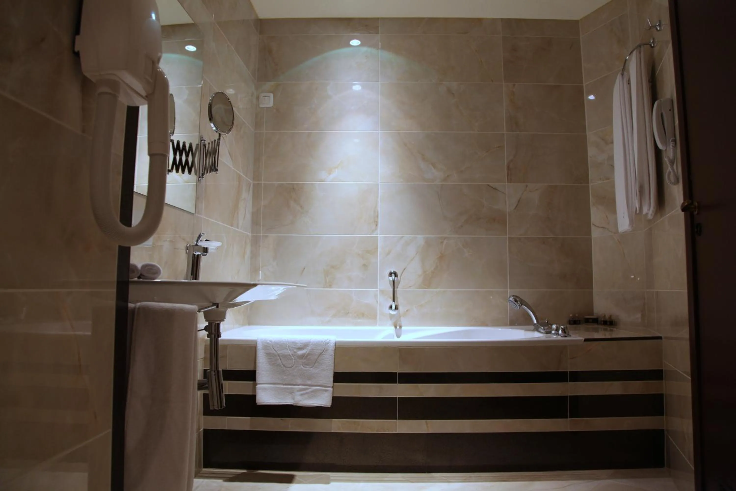 Toilet in Rosslyn Dimyat Hotel Varna