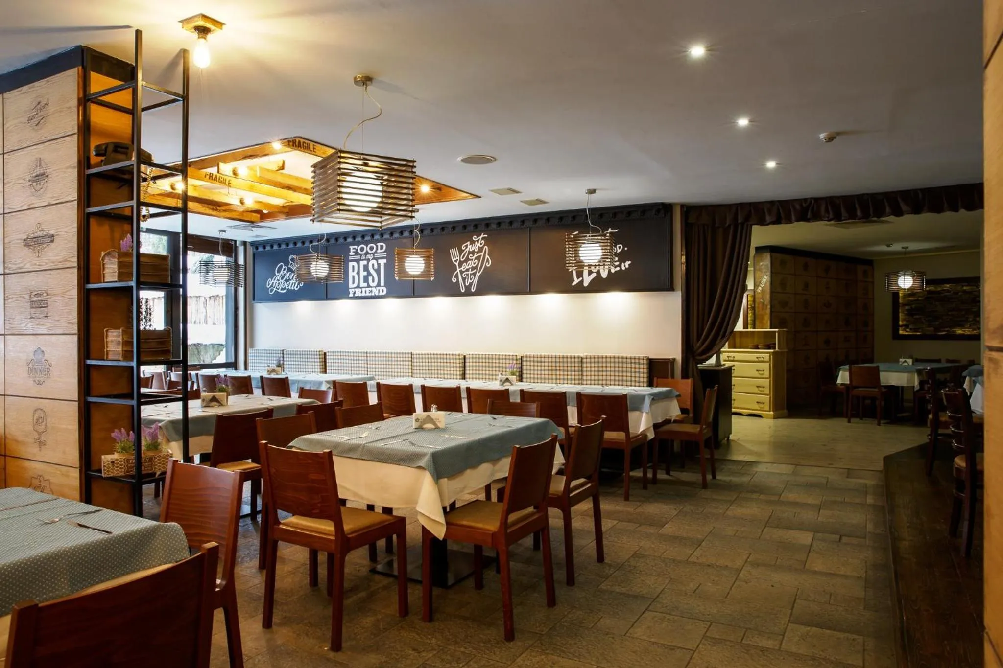 Restaurant/places to eat in Hotel Casa Karina Bansko - Half Board & All Inclusive