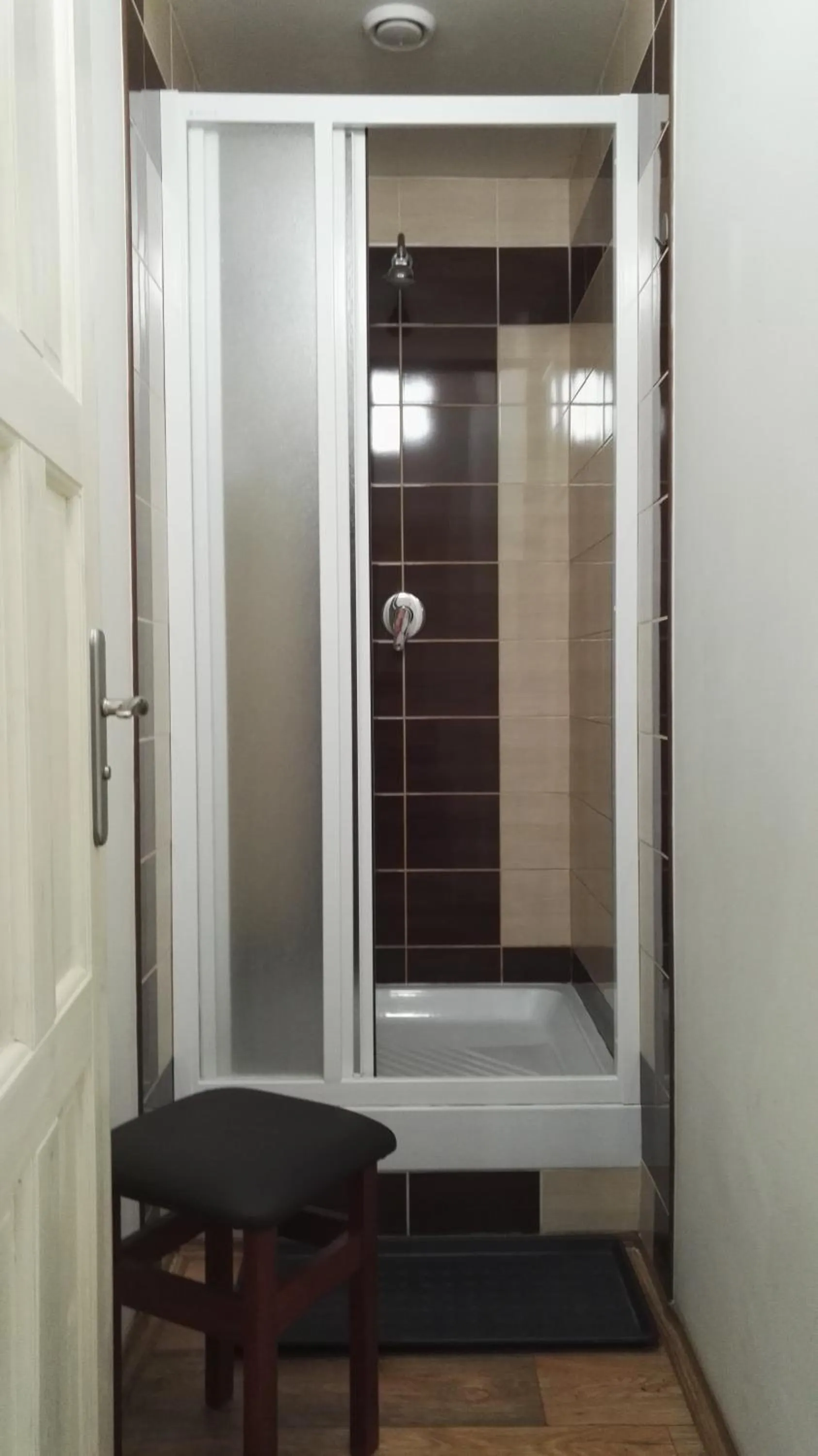 Shower in Onefam Old Town