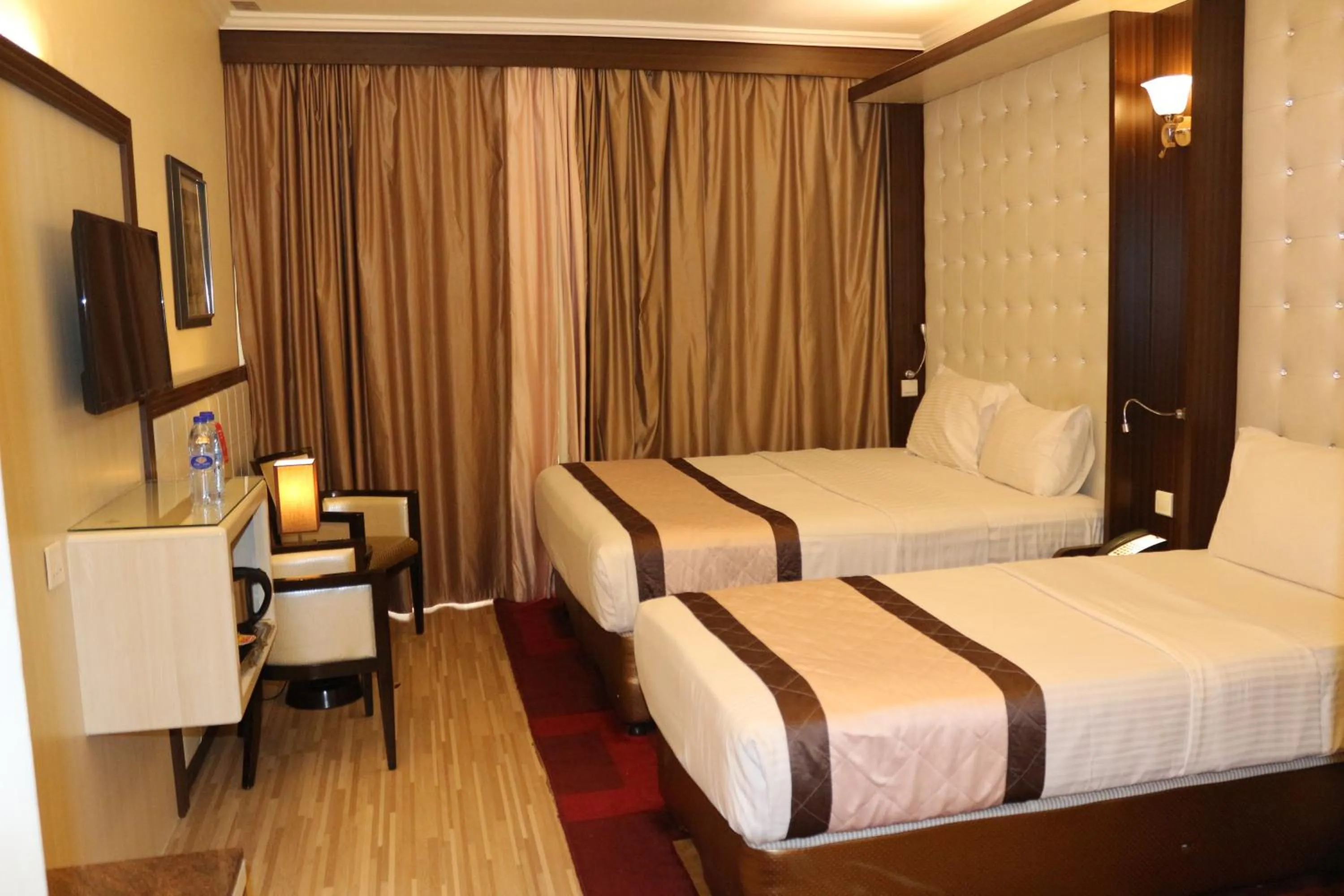 Bed in Al Khaleej Grand Hotel