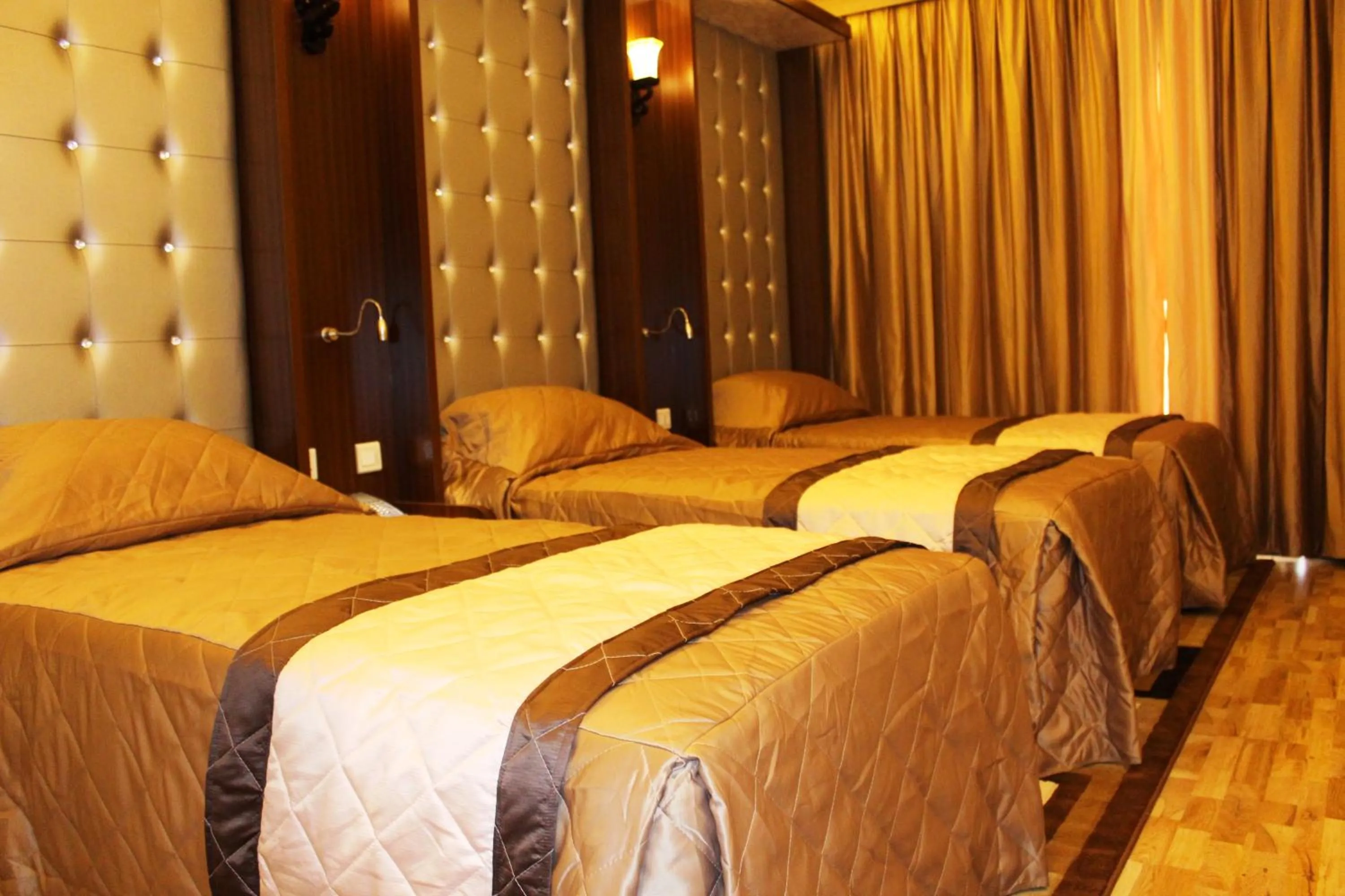 Bedroom, Bed in Al Khaleej Grand Hotel