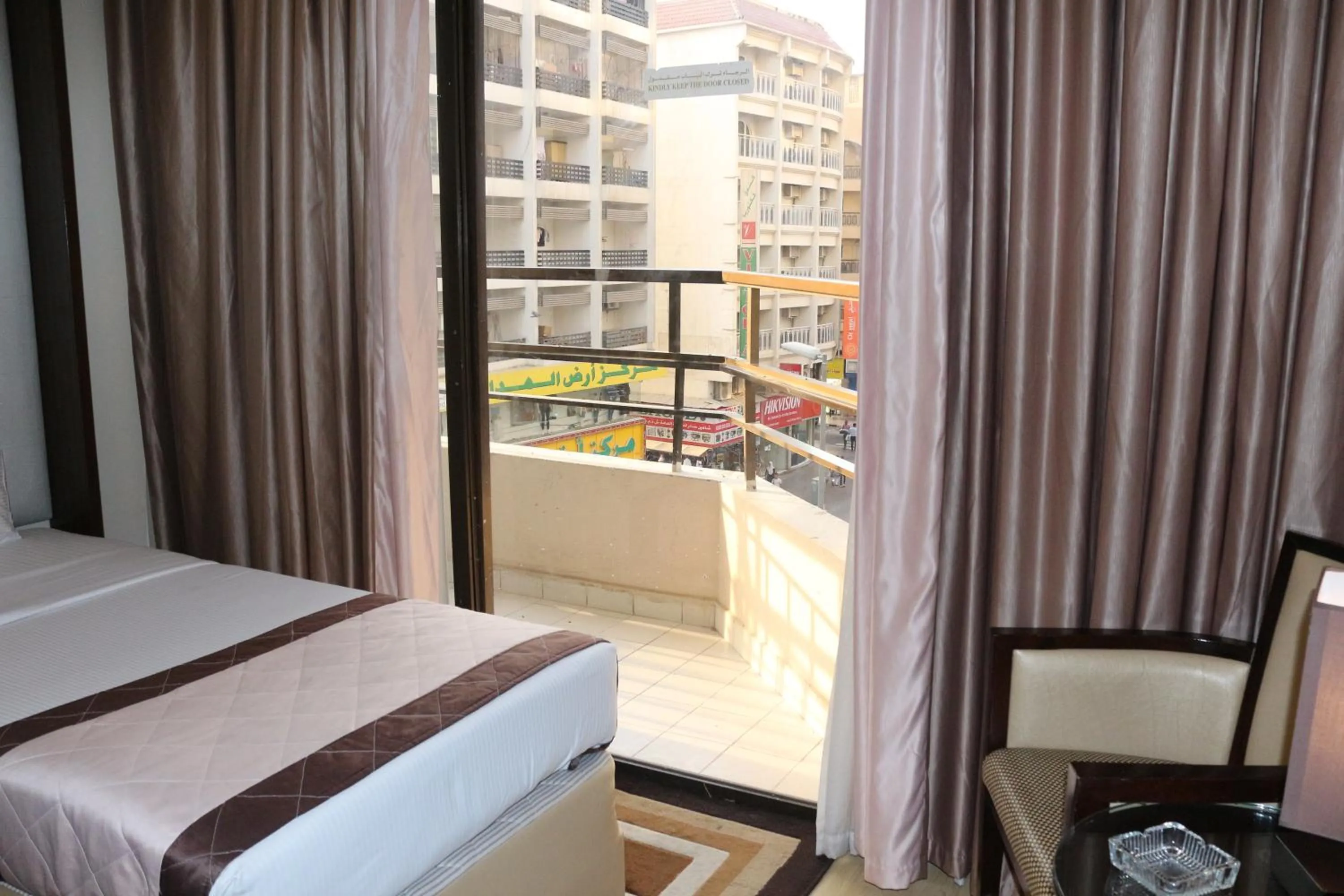 City view, Bed in Al Khaleej Grand Hotel