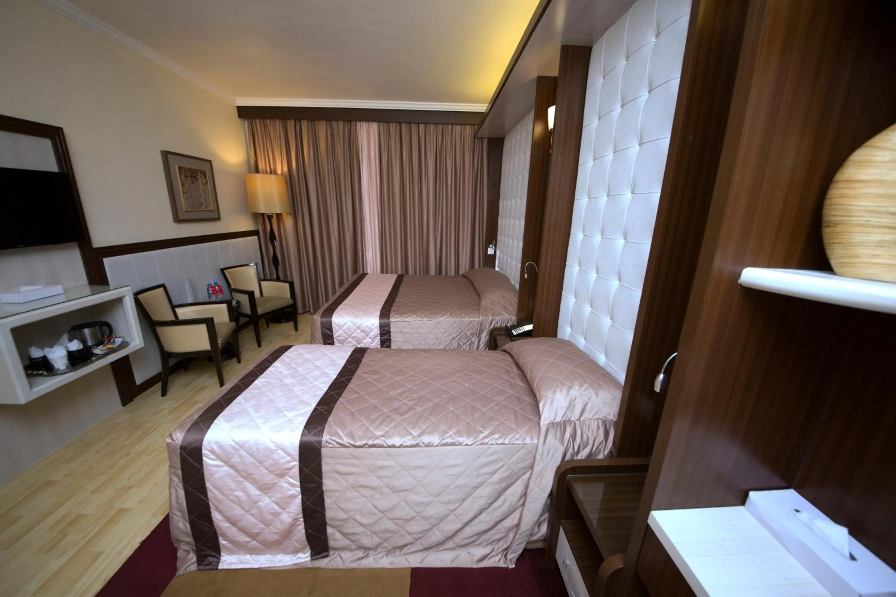 Bedroom, Bed in Al Khaleej Grand Hotel