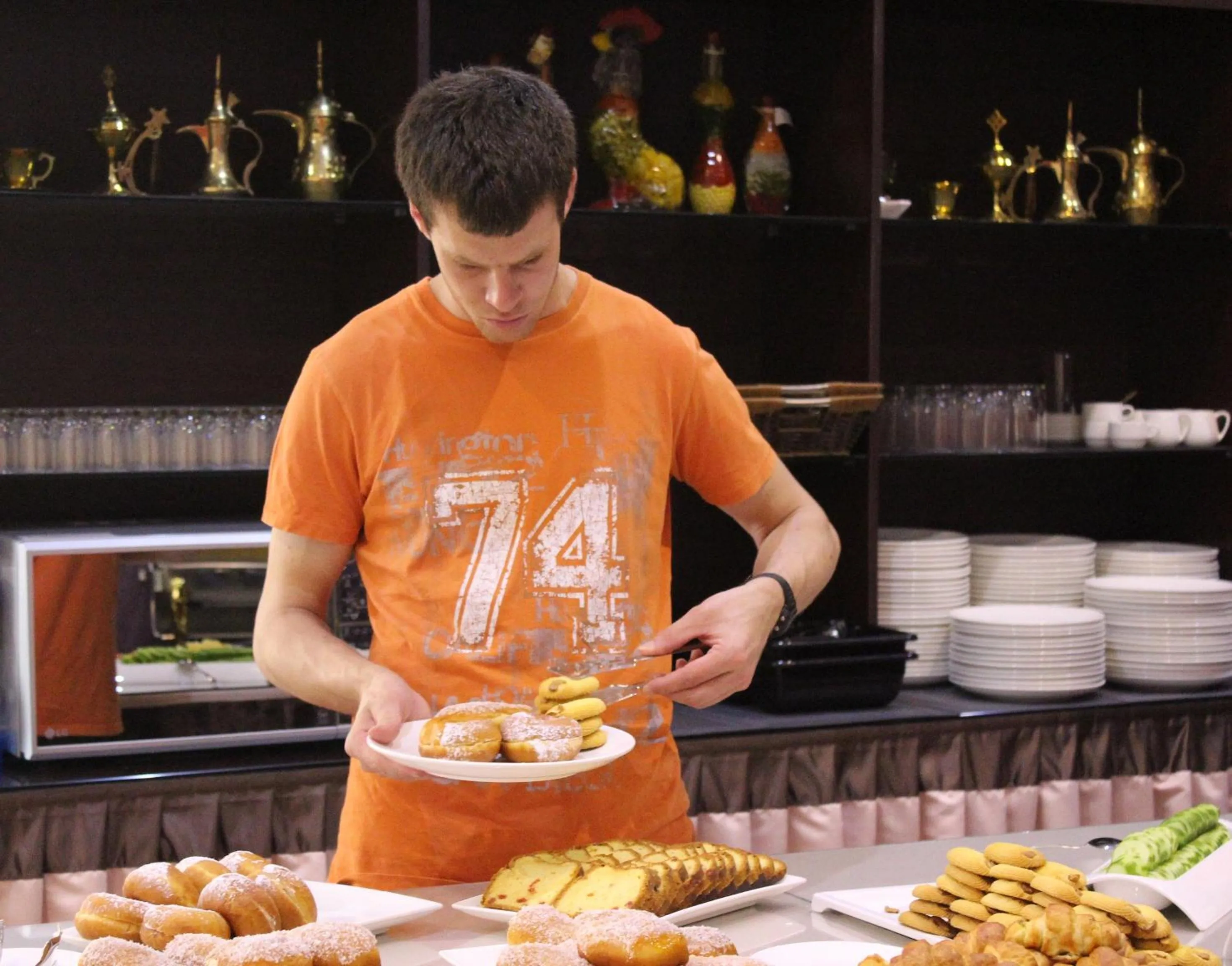 Continental breakfast in Al Khaleej Grand Hotel