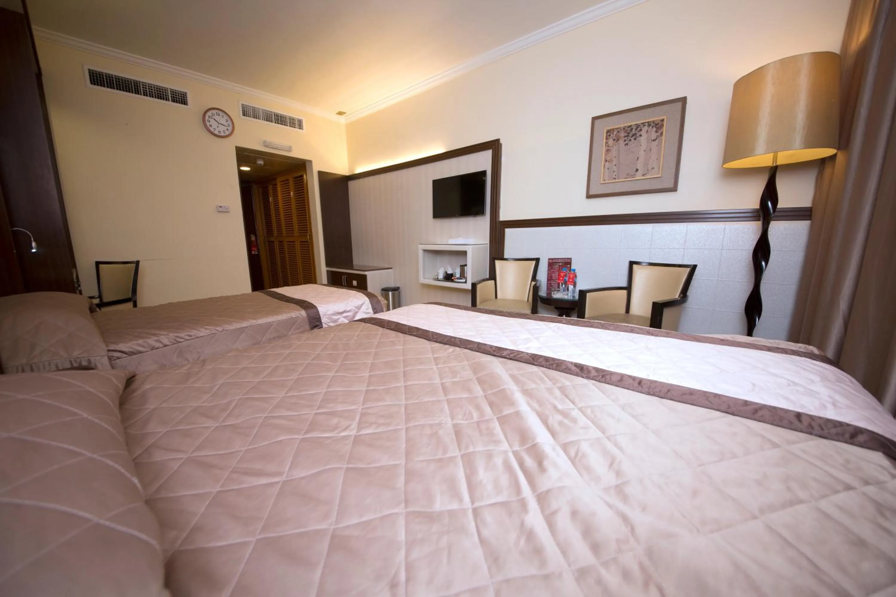 Bedroom, Bed in Al Khaleej Grand Hotel