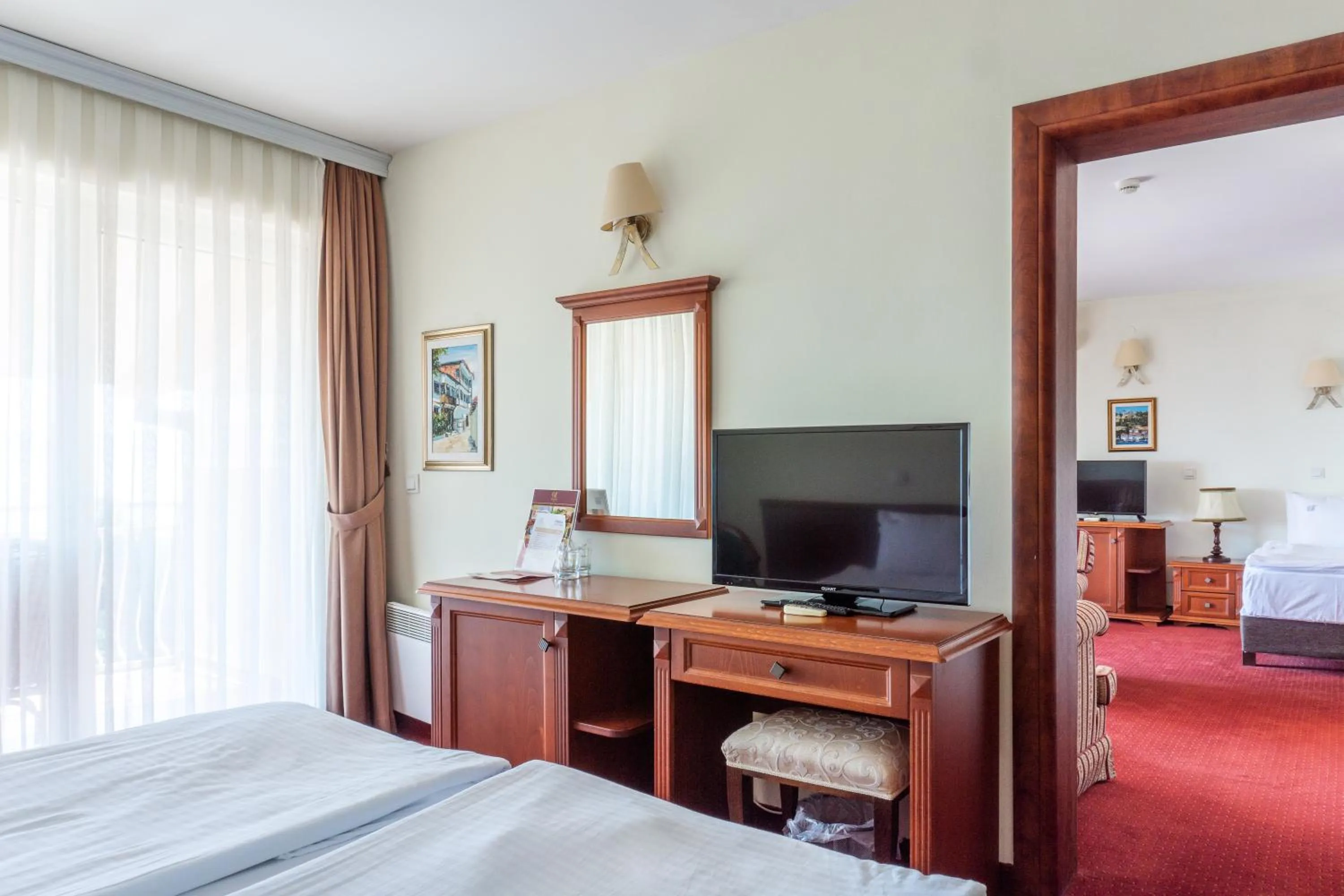 TV and multimedia, Bed in Hotel Belvedere