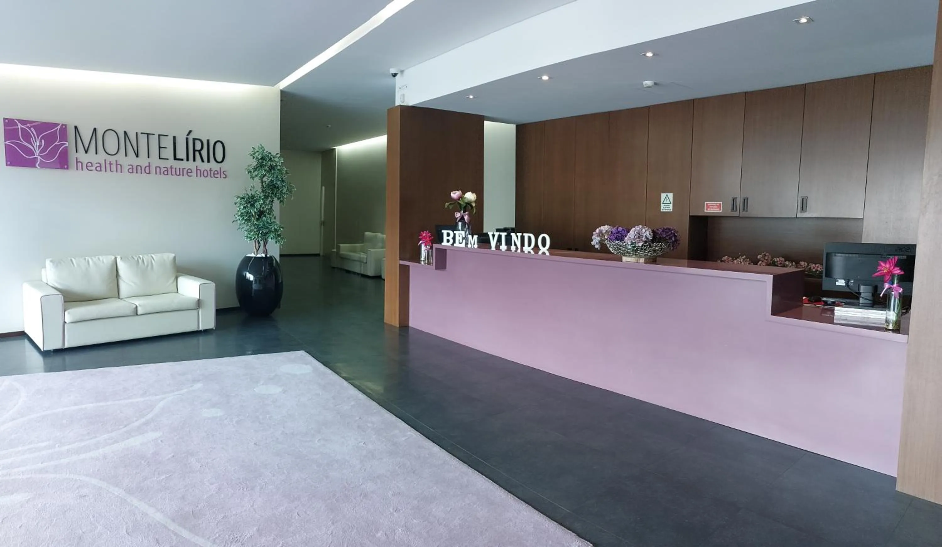 Lobby or reception in Hotel Monte Lírio