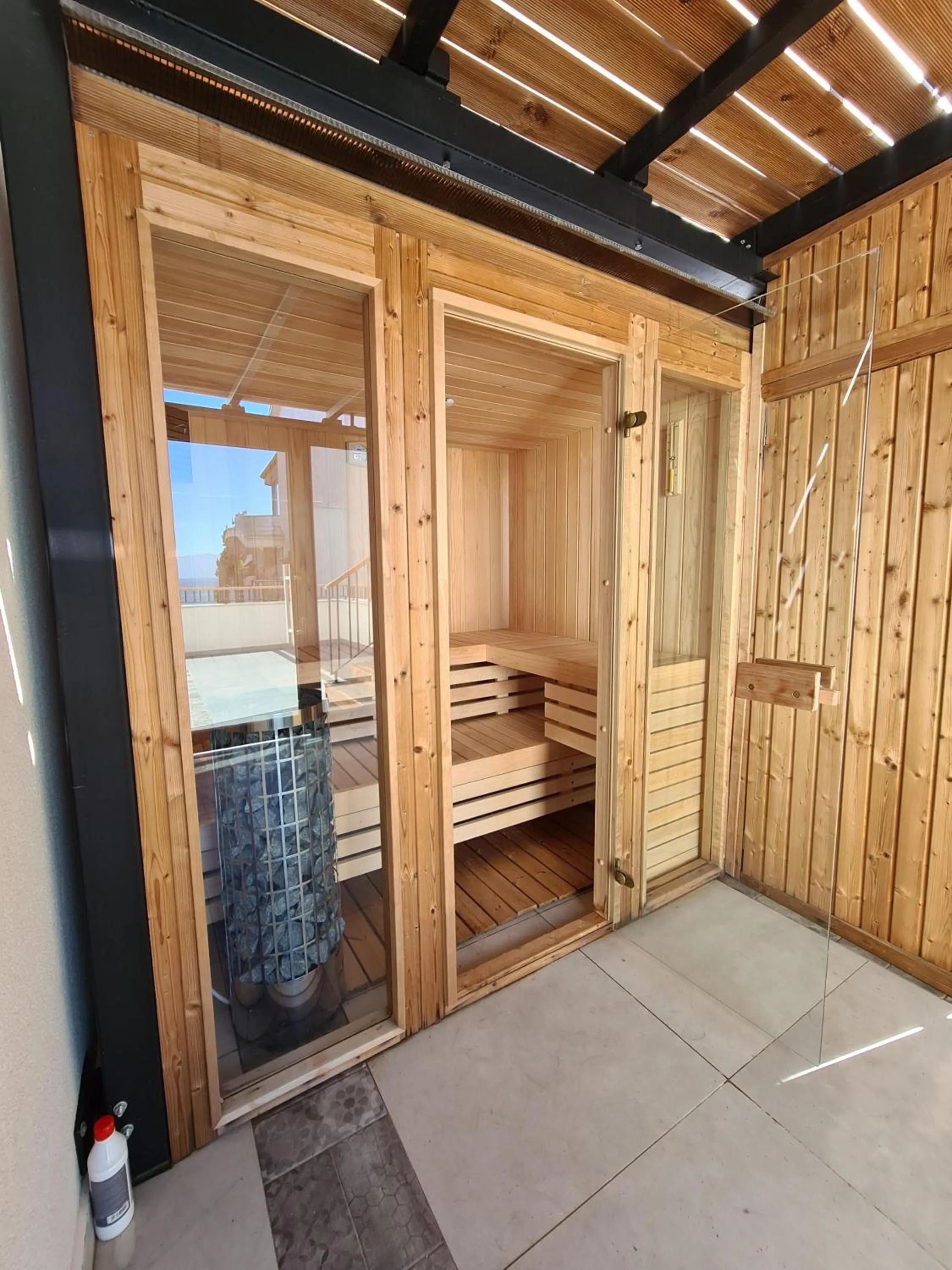 Sauna, Bed in SU Hotel