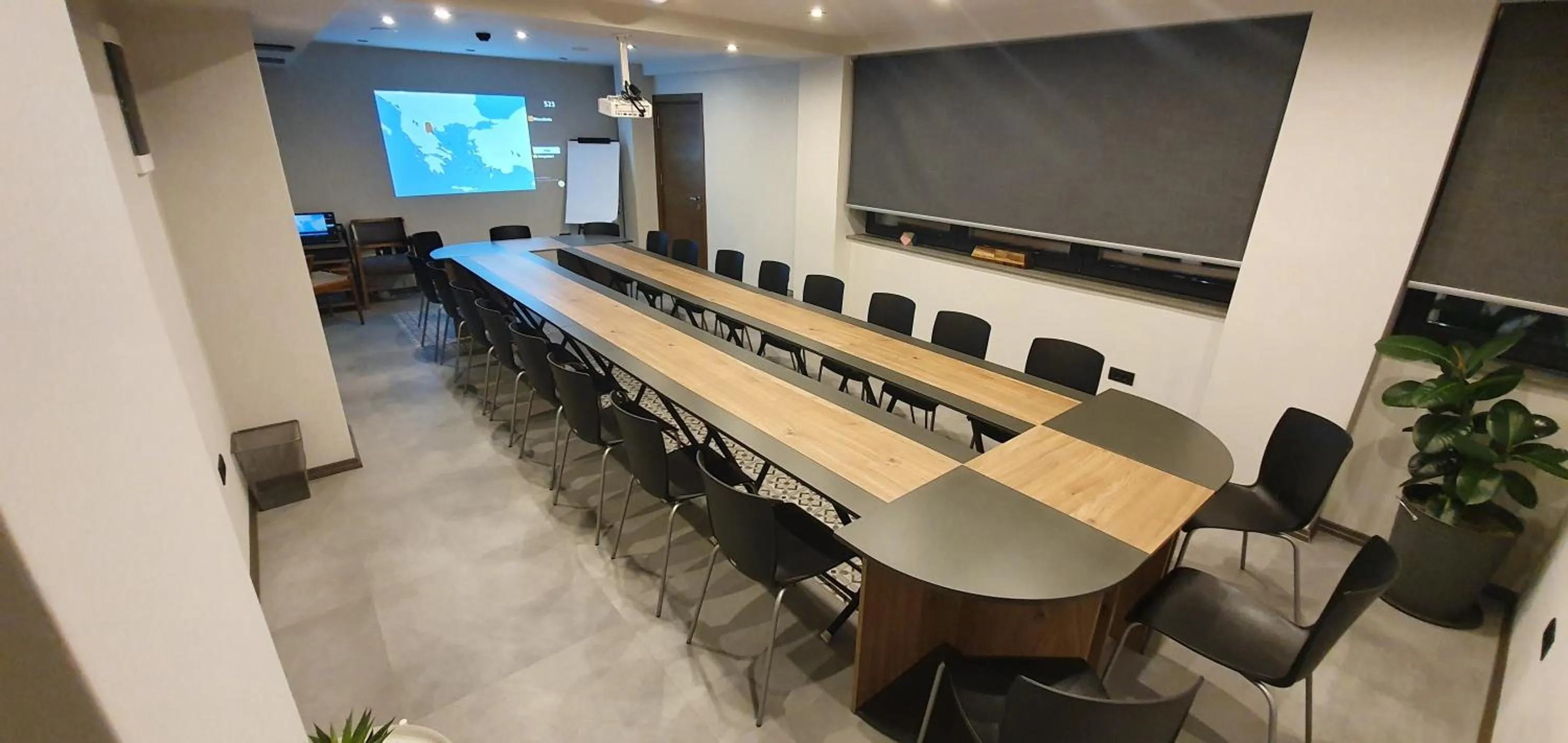Business facilities in SU Hotel