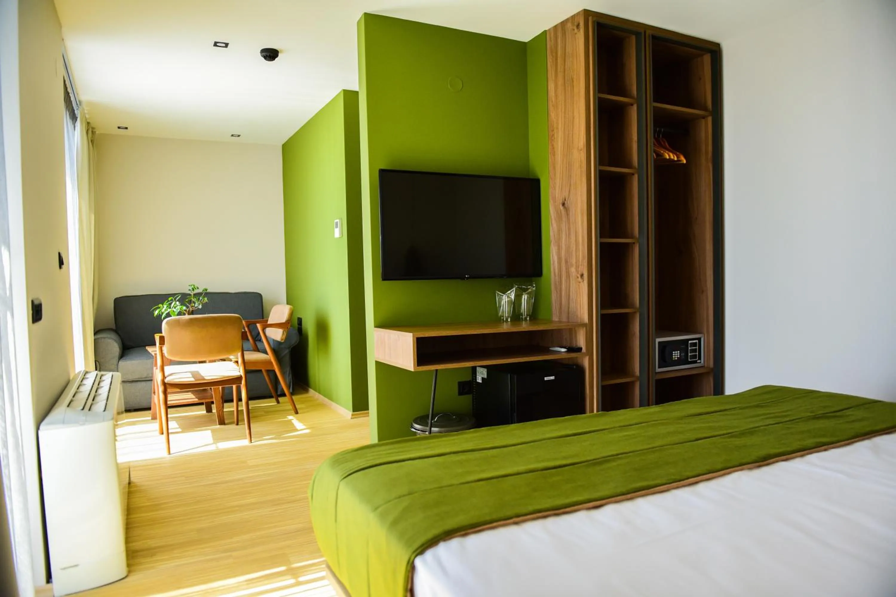 Bedroom, Bed in SU Hotel