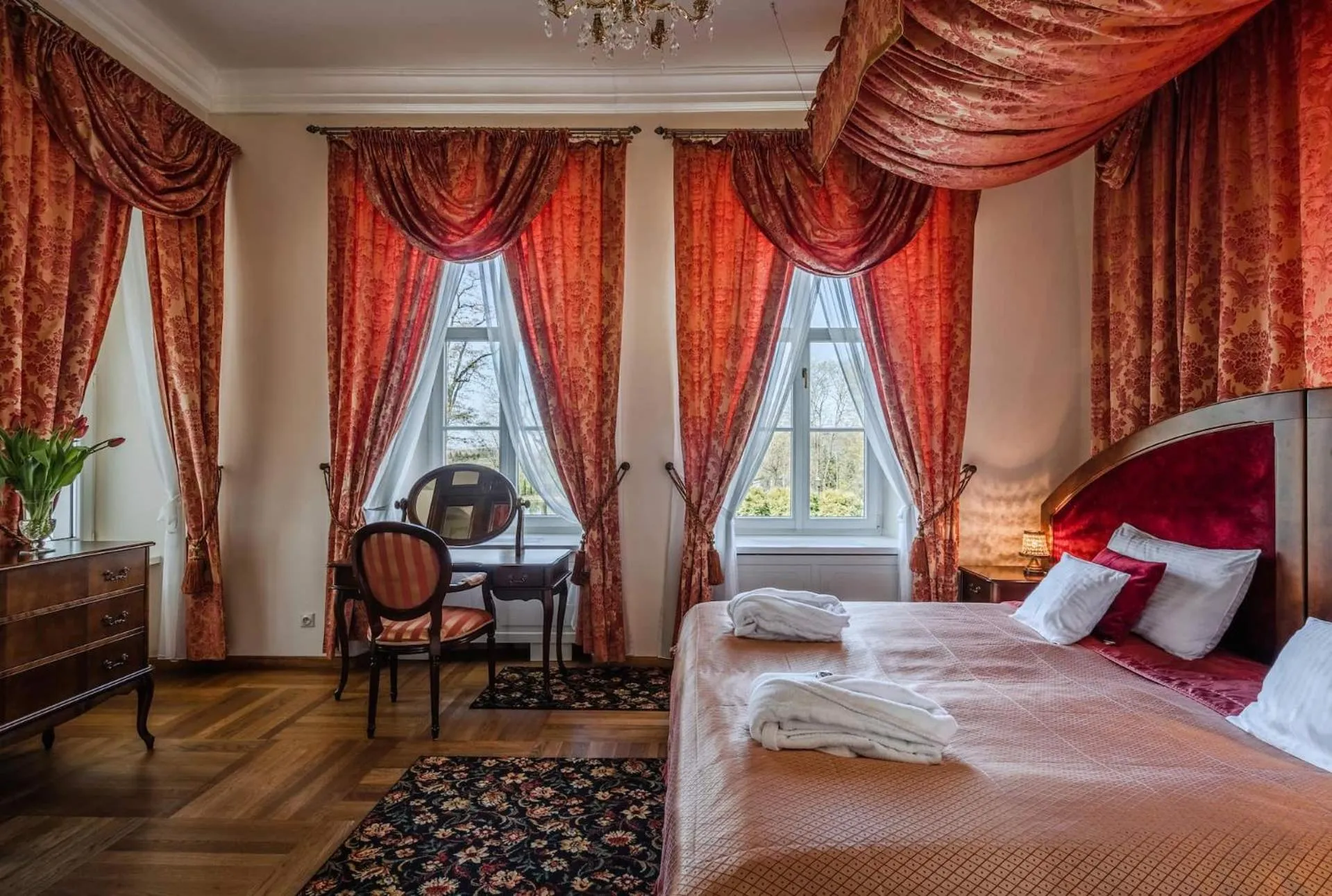 Bed in Dwór Kombornia Hotel&SPA