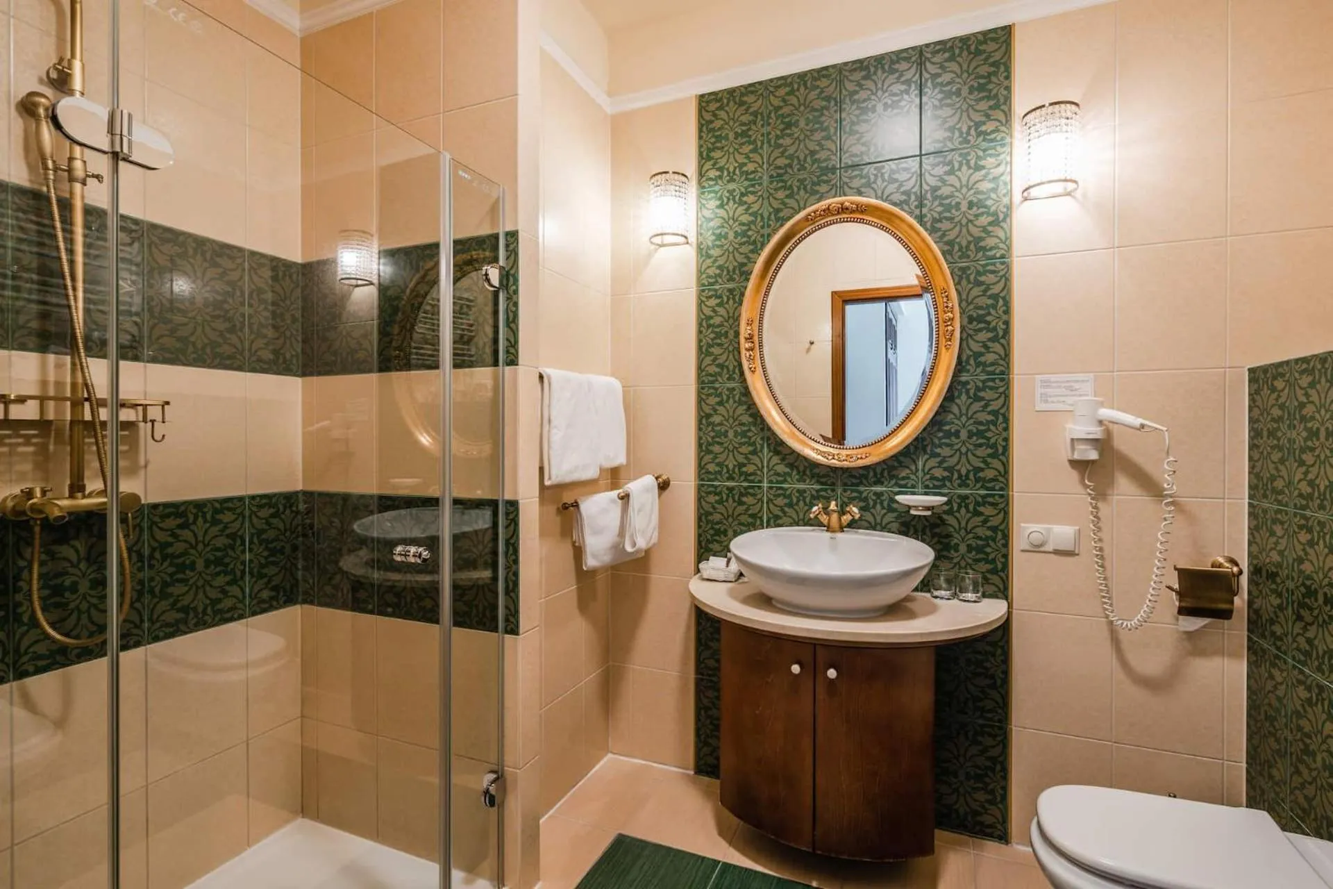 Toilet in Dwór Kombornia Hotel&SPA