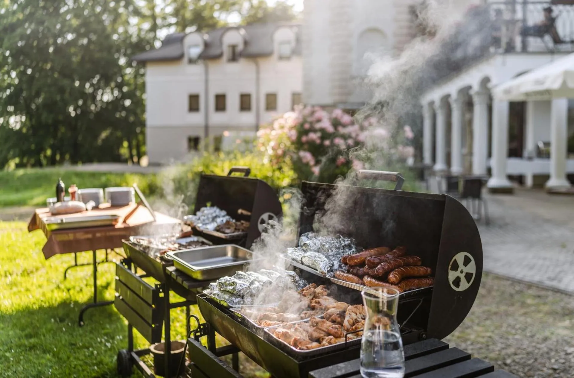 BBQ facilities in Dwór Kombornia Hotel&SPA