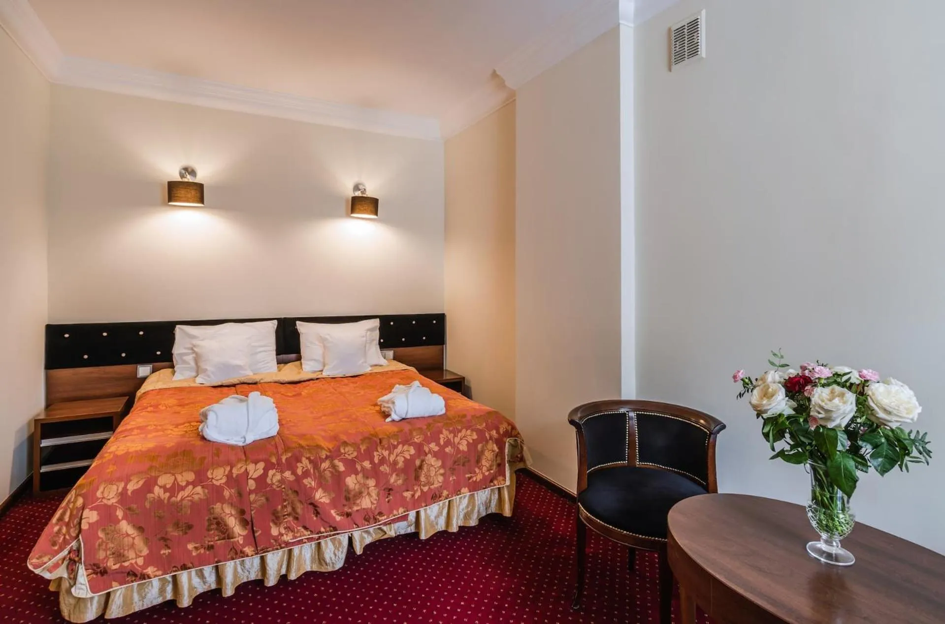 Bed in Dwór Kombornia Hotel&SPA