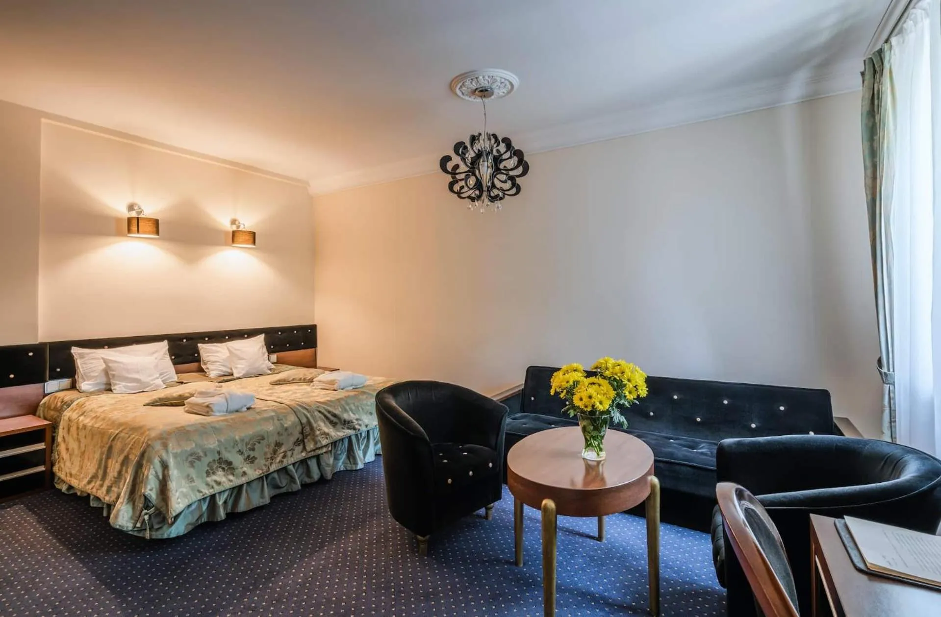 Bed in Dwór Kombornia Hotel&SPA