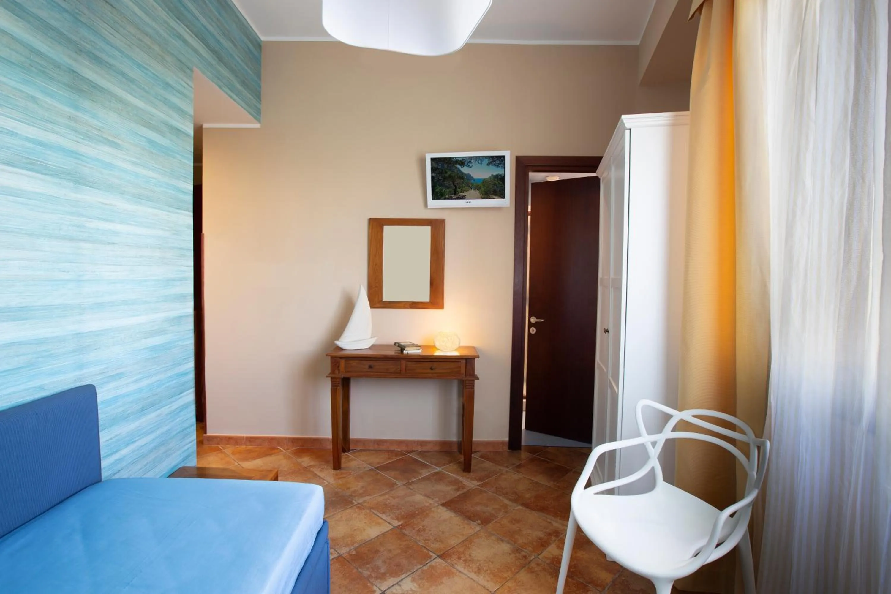 Photo of the whole room in FAVIGNANA HOTEL Concept Holiday