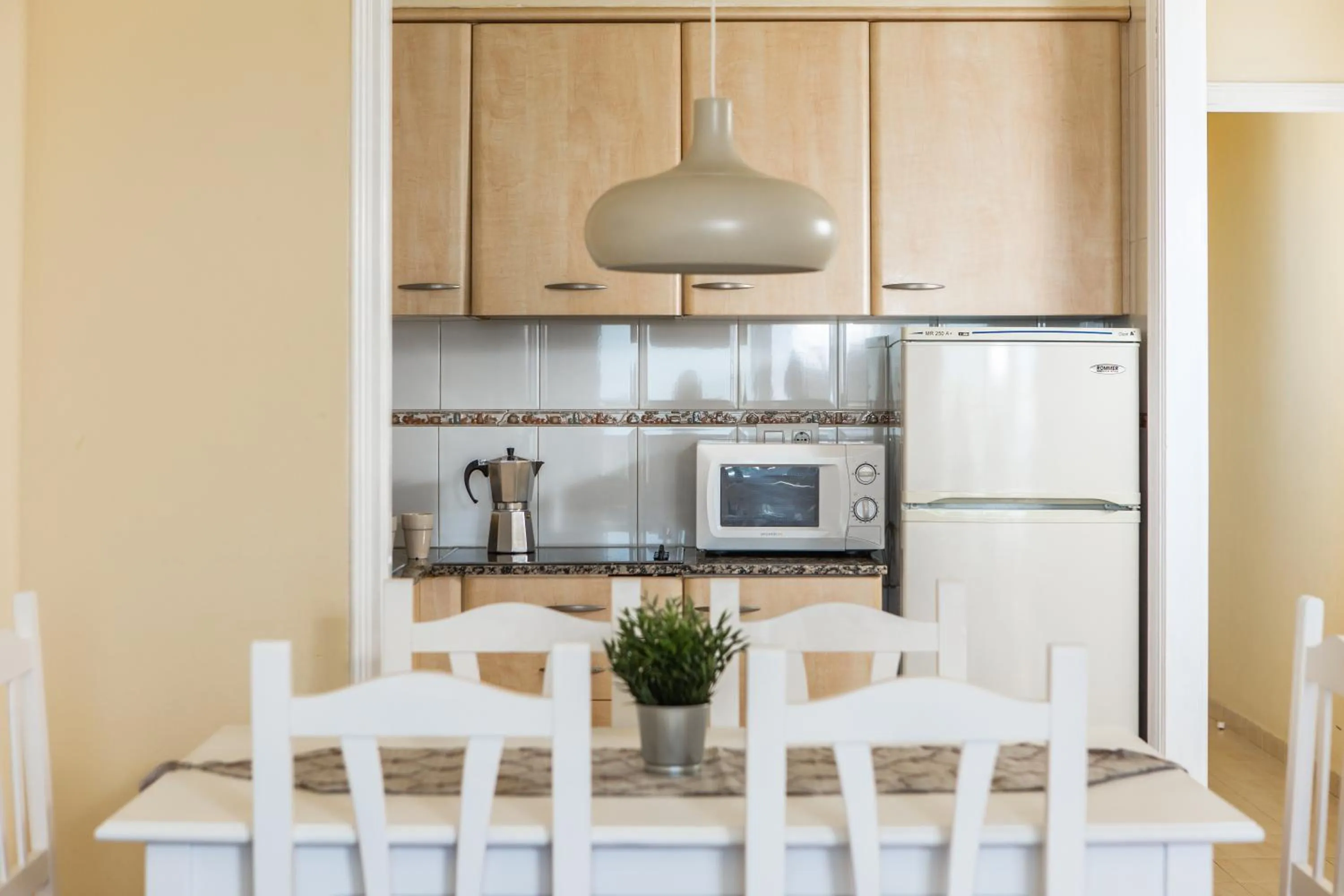 Coffee/tea facilities in RVApartaments Club Torrevella