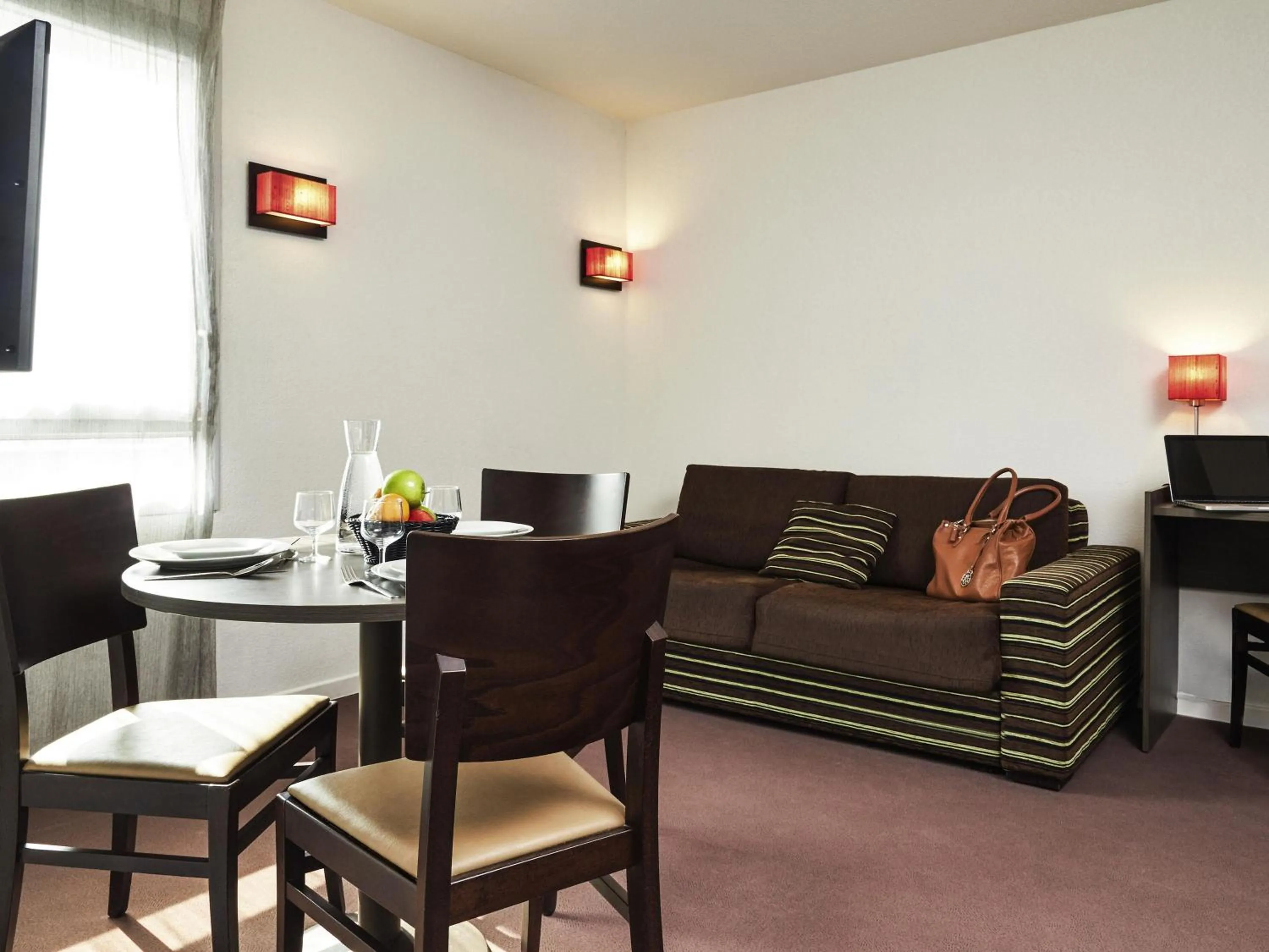 Bedroom in Aparthotel Adagio Access Marseille Saint Charles