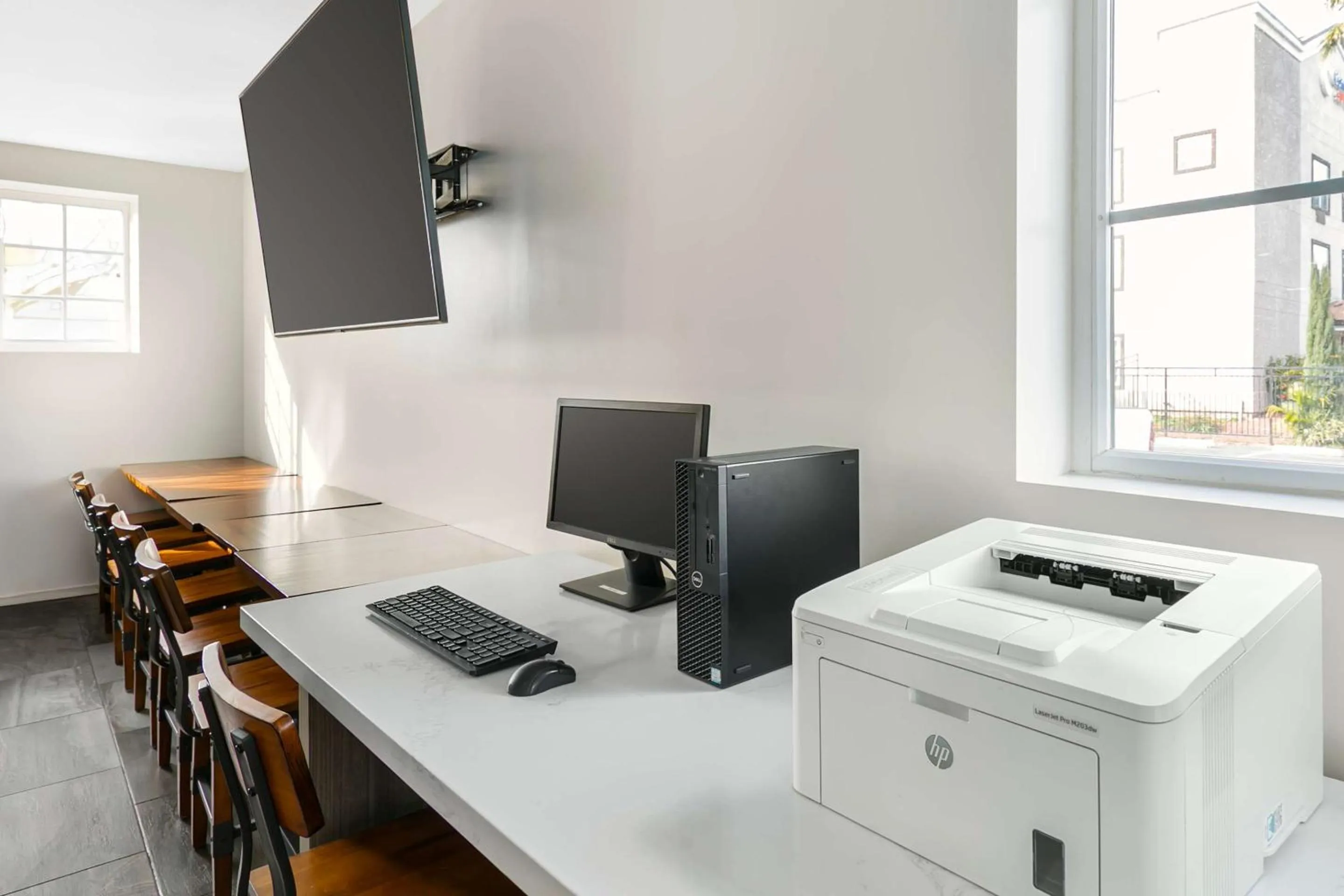 Business facilities in Quality Inn & Suites Sacramento Downtown Area