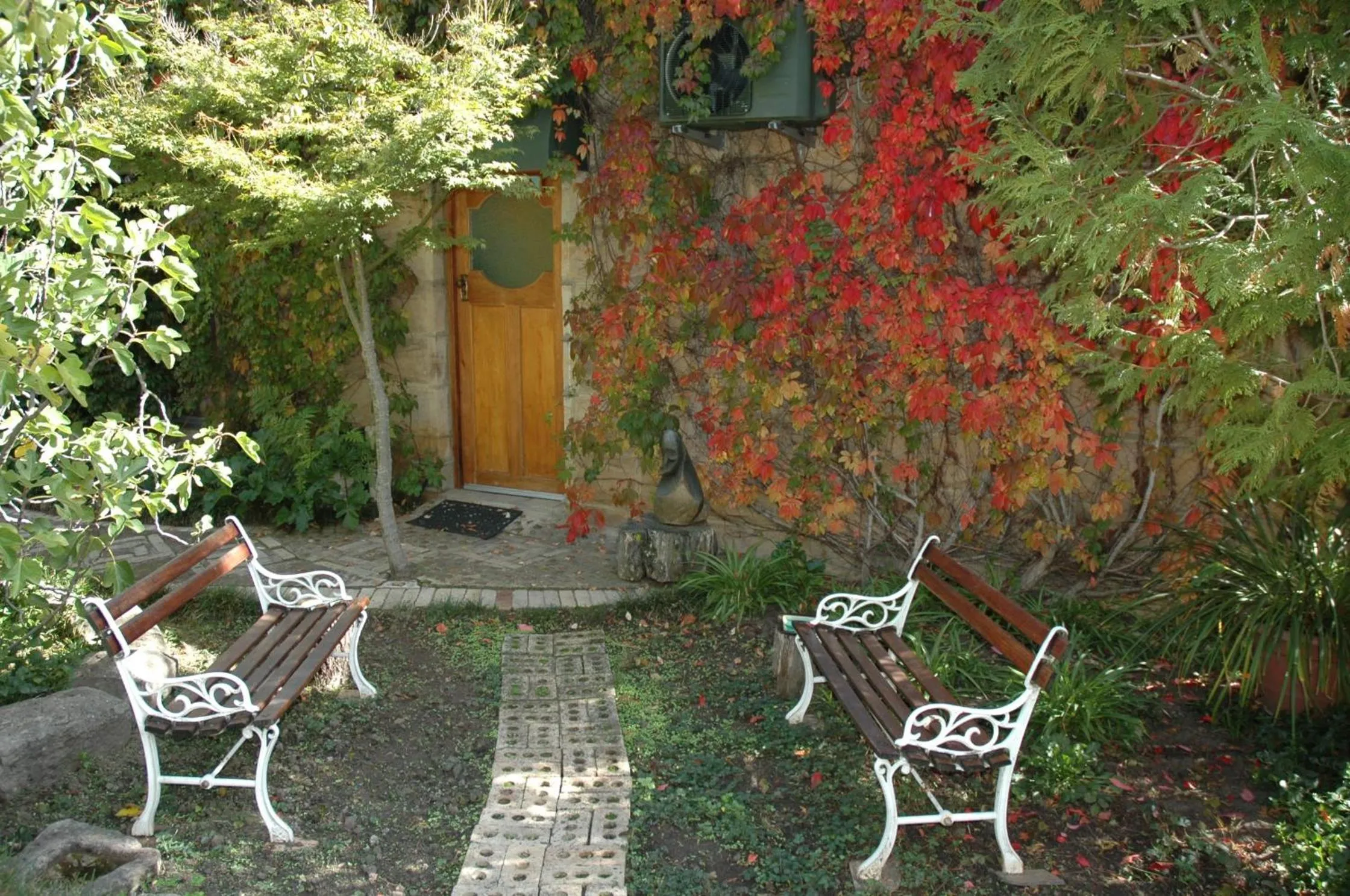 Garden in La Motte B&B