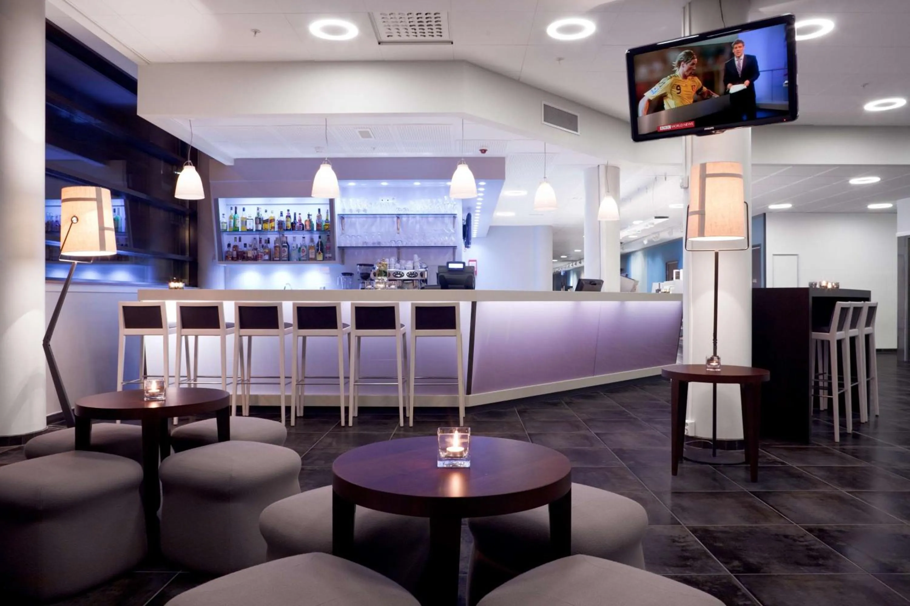 Lounge or bar in Scandic Haugesund